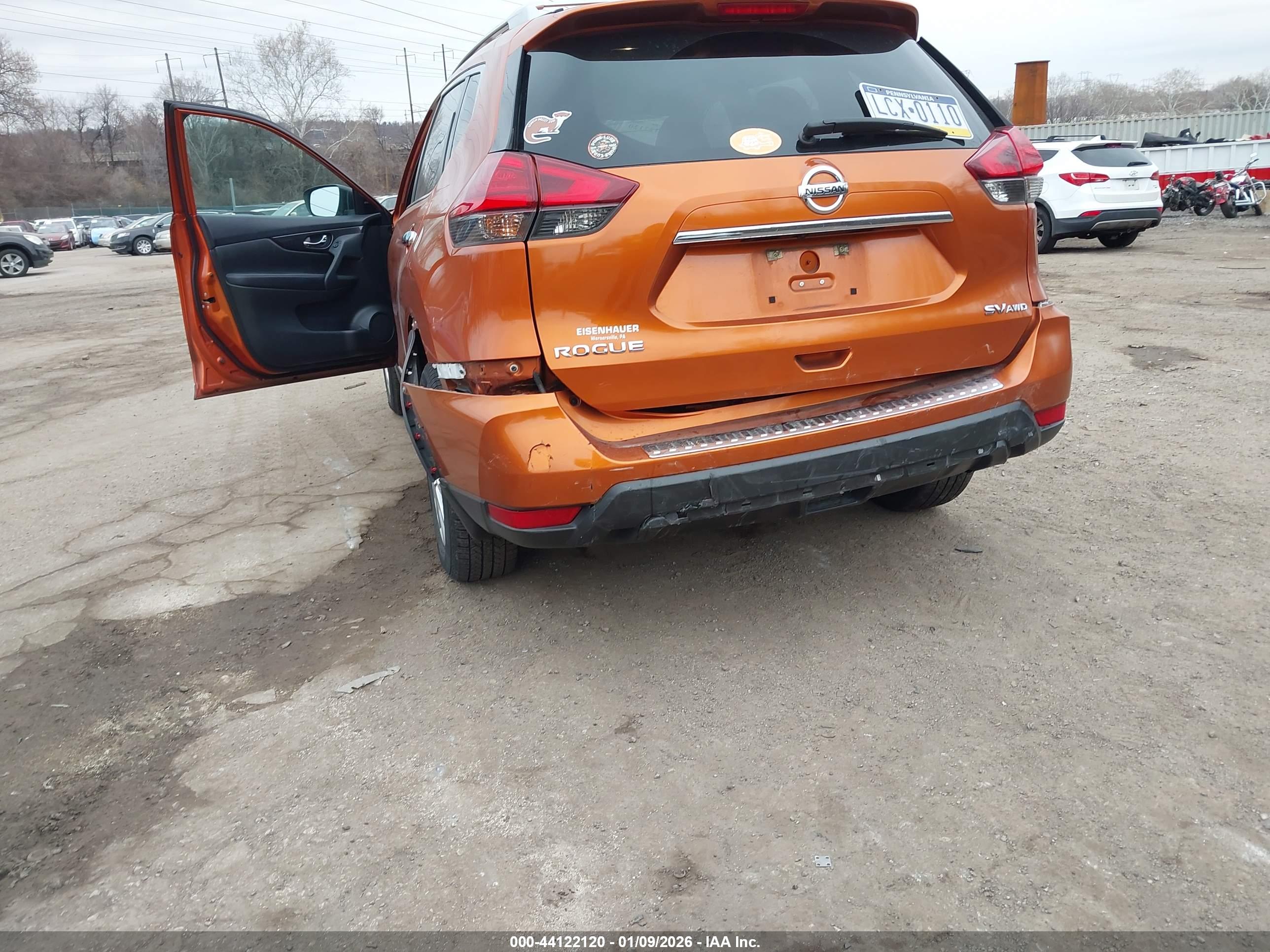 NISSAN ROGUE image 6