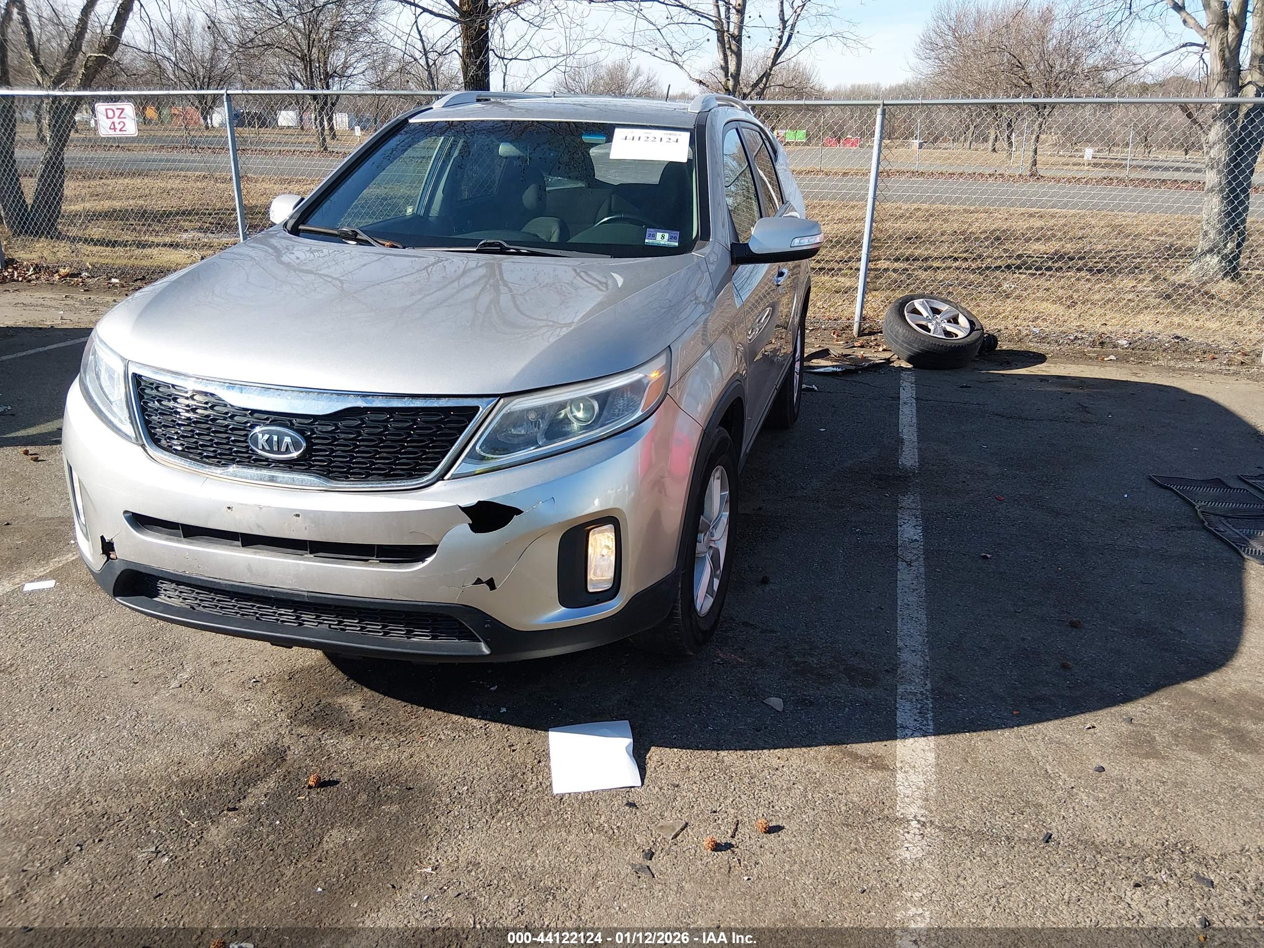 KIA SORENTO image 2