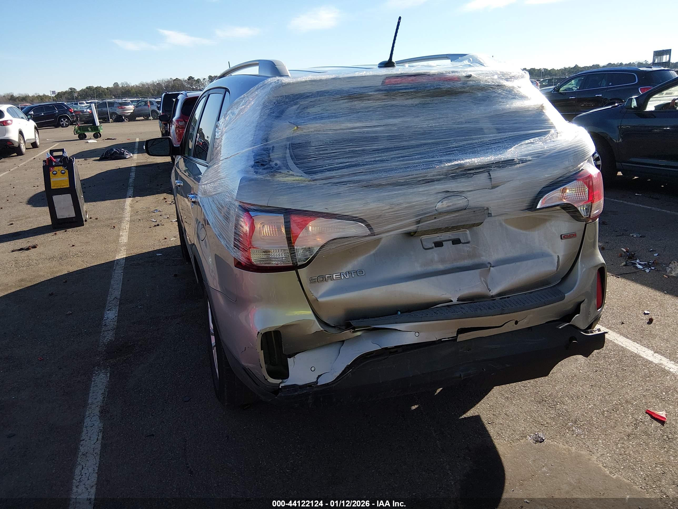 KIA SORENTO image 3