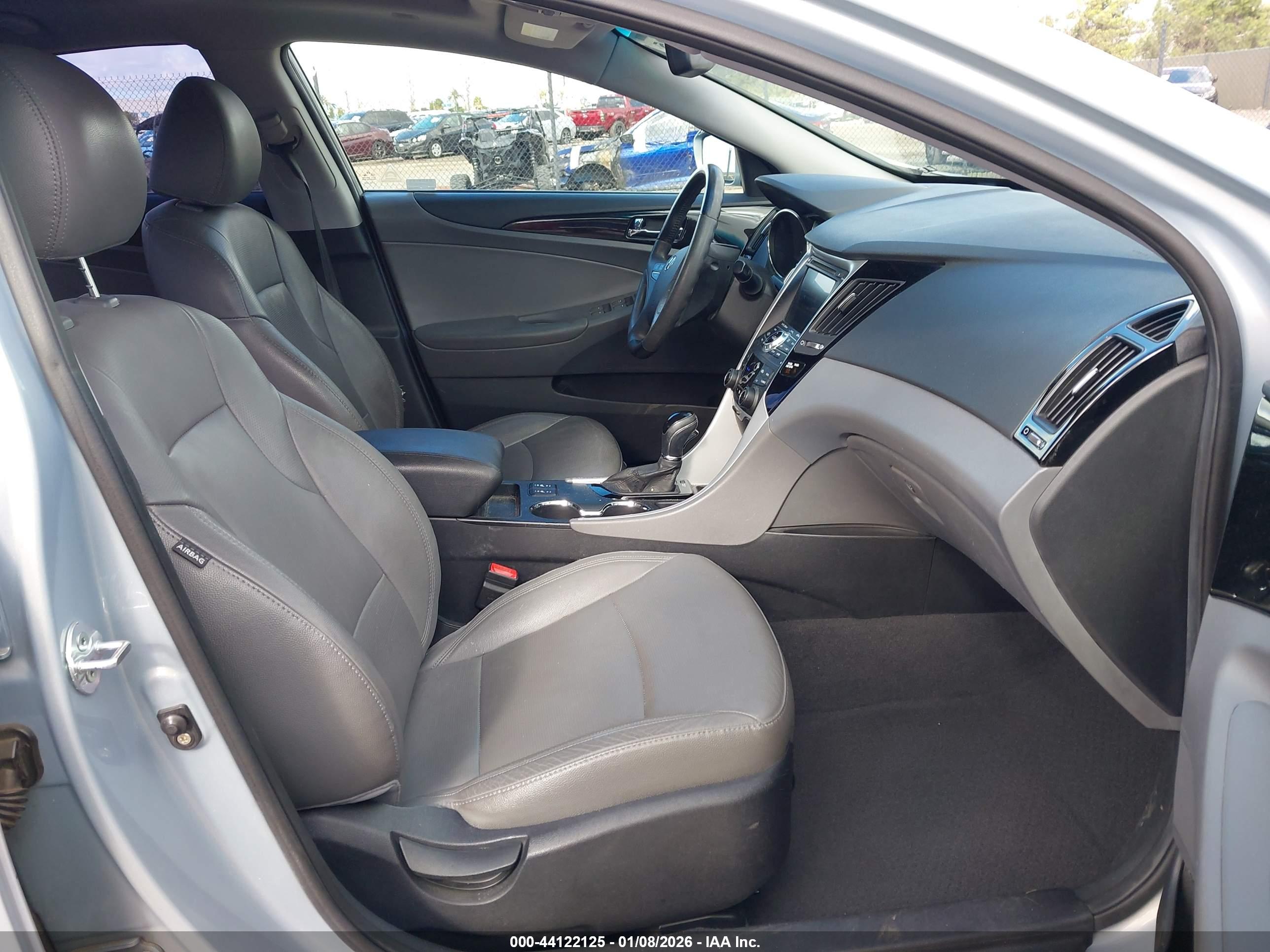 HYUNDAI SONATA image 5