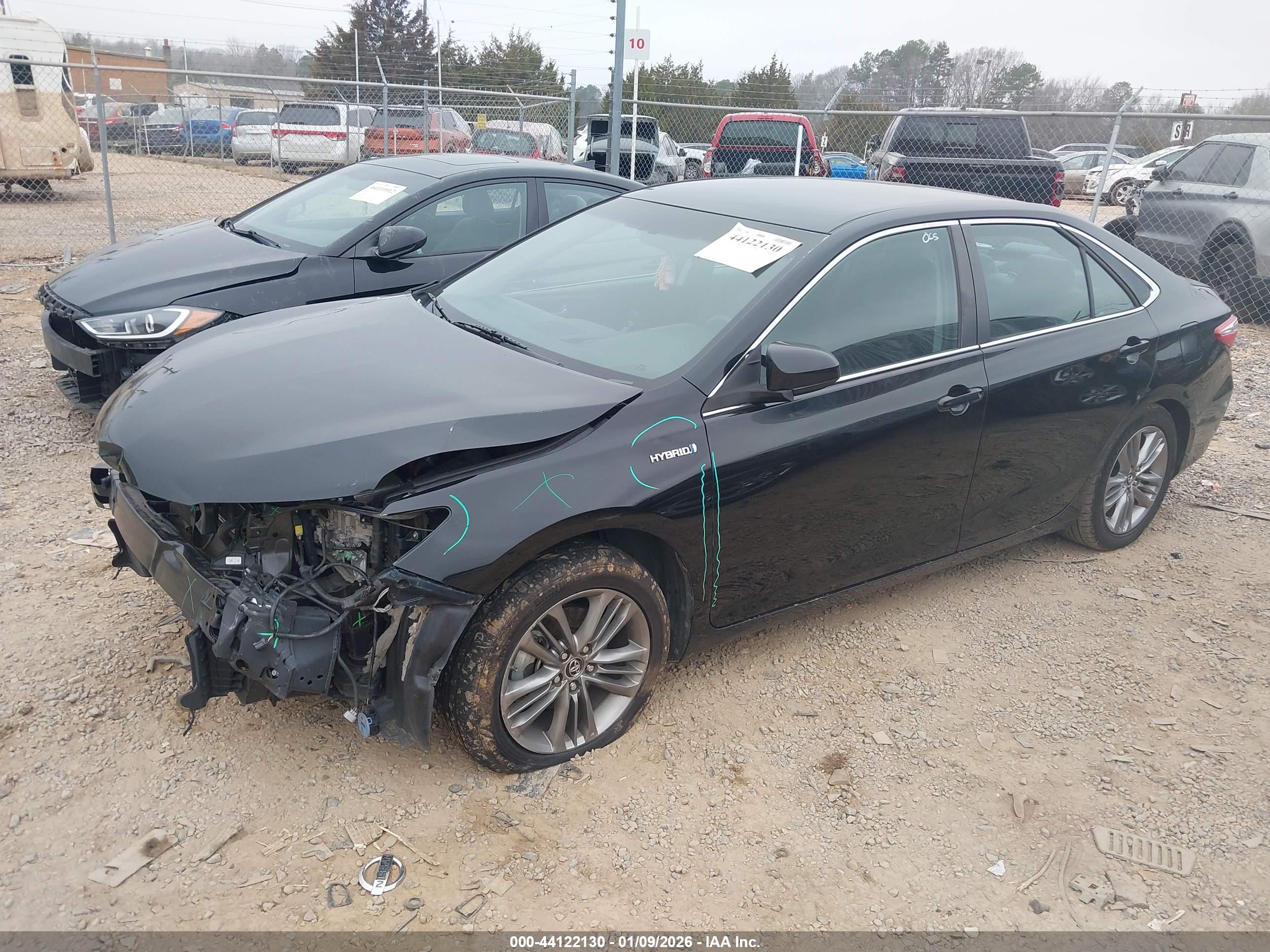 TOYOTA CAMRY image 2