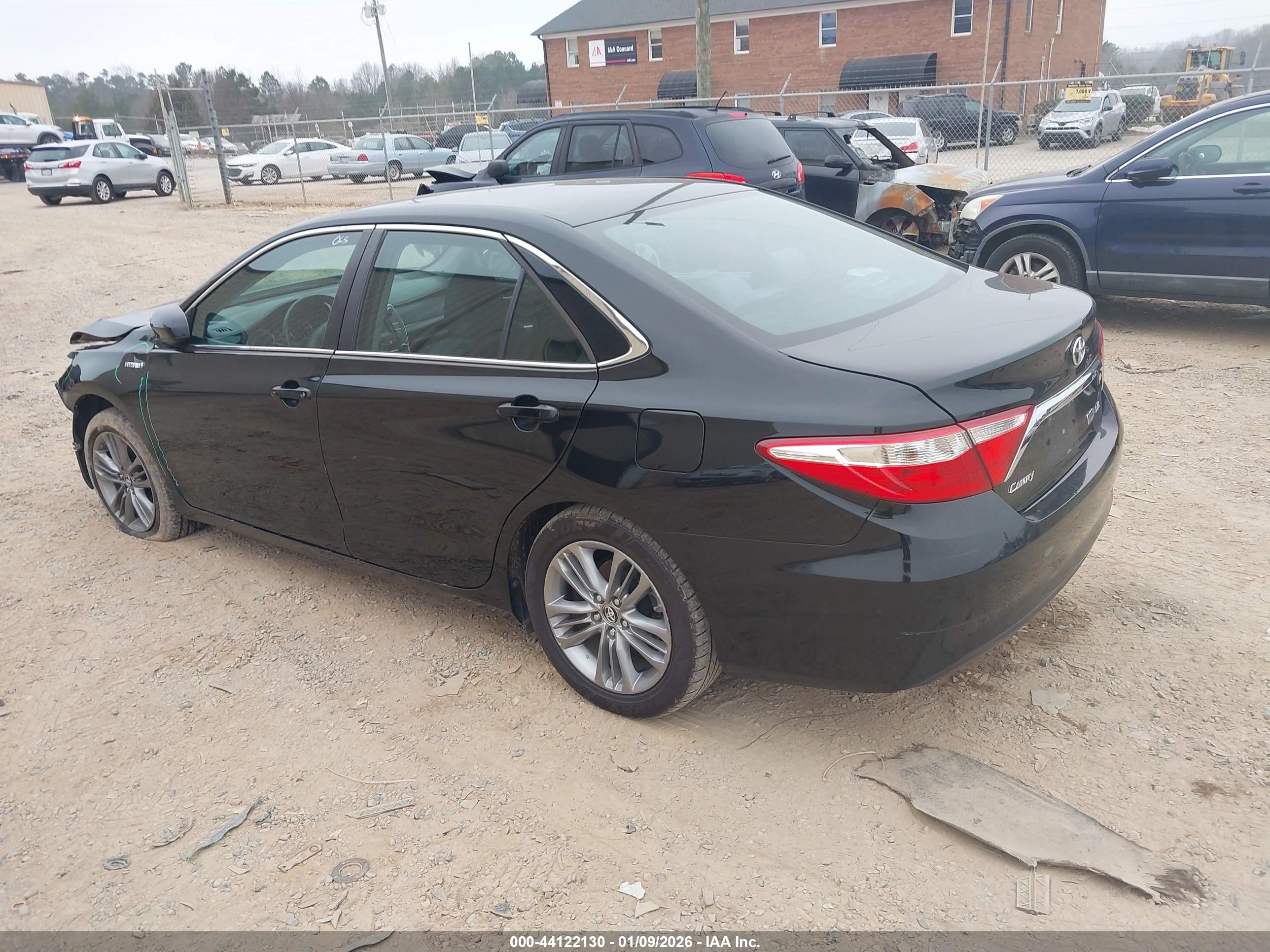 TOYOTA CAMRY image 3