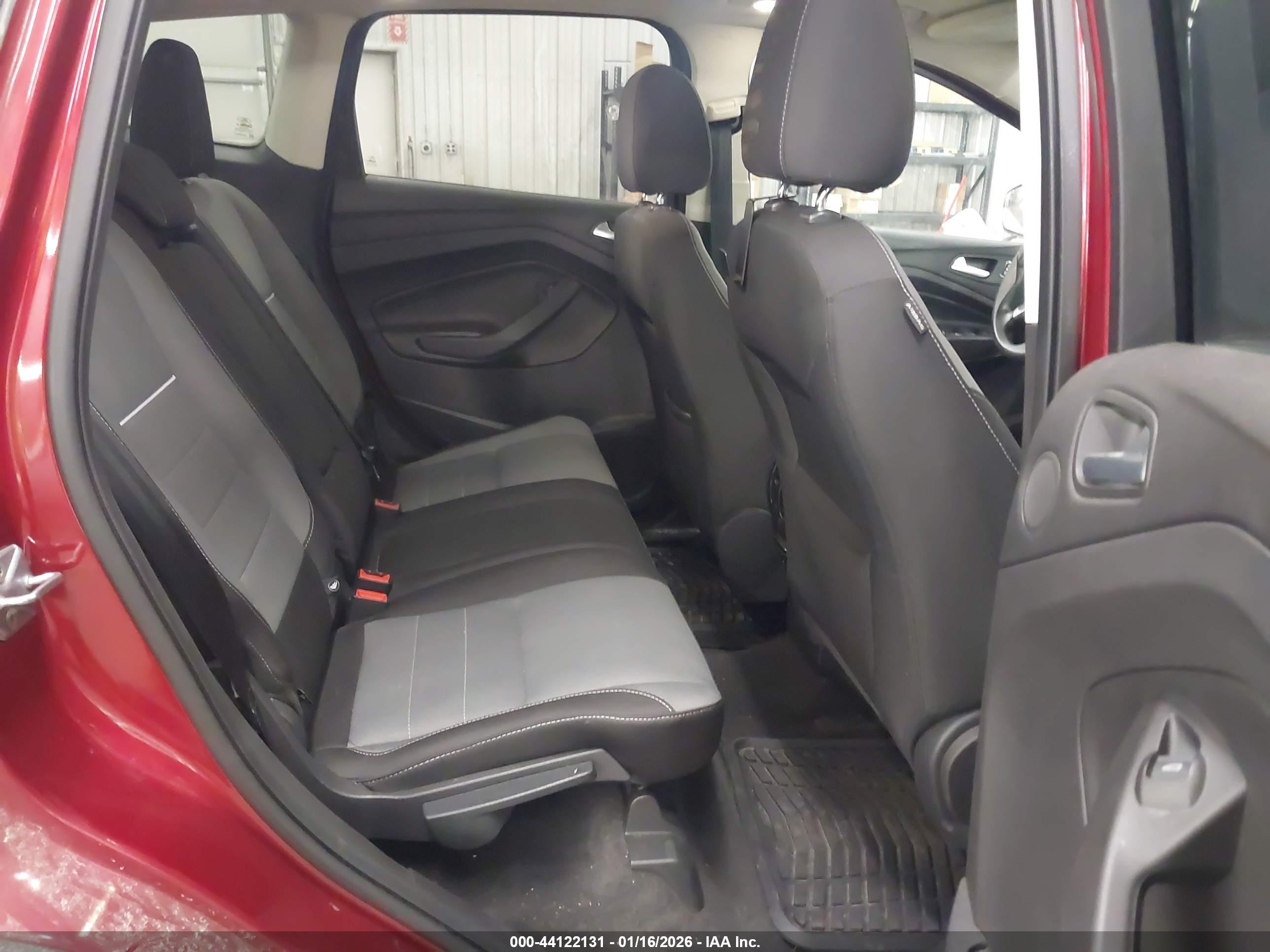 FORD ESCAPE image 8