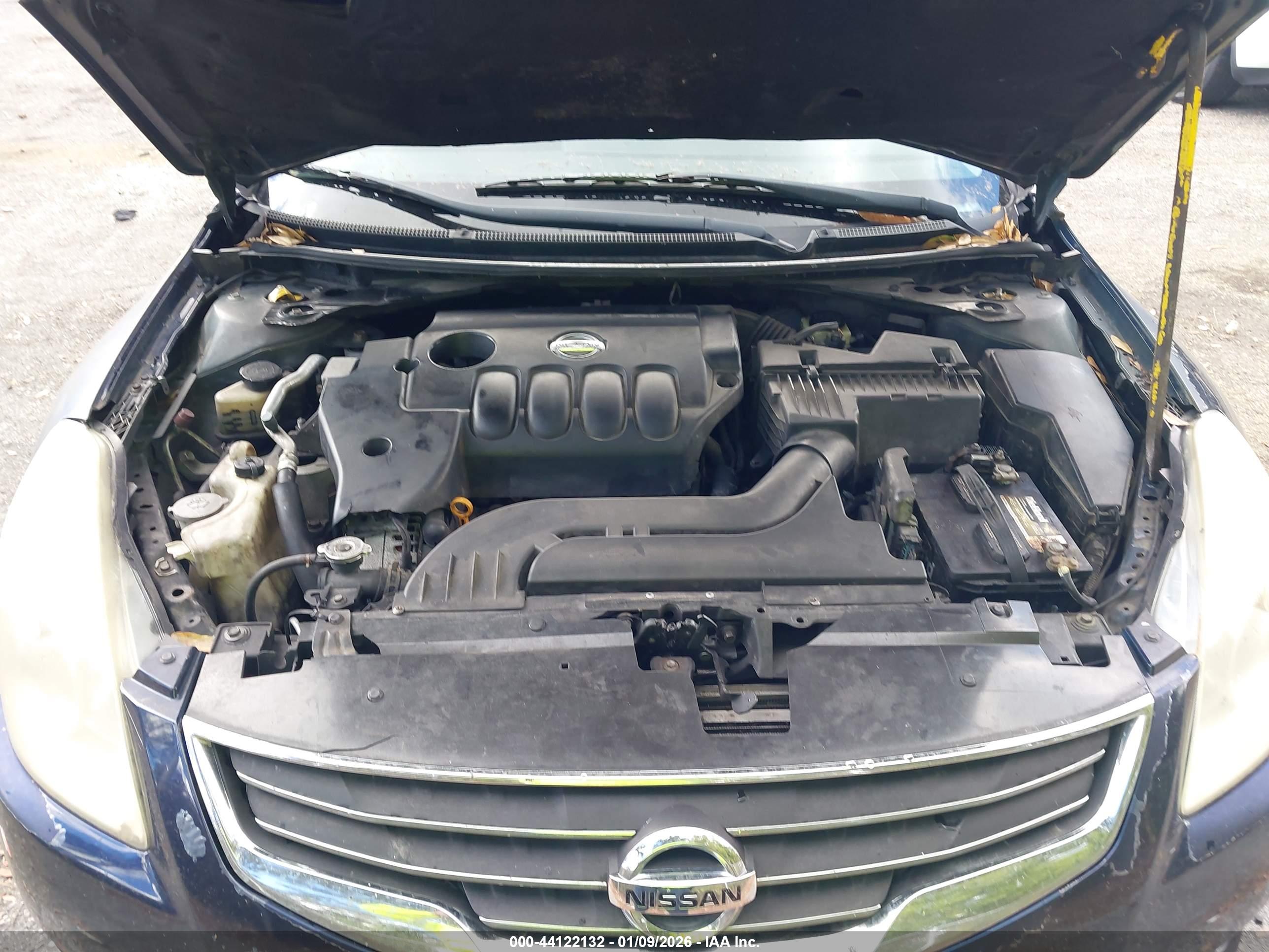 NISSAN ALTIMA image 10