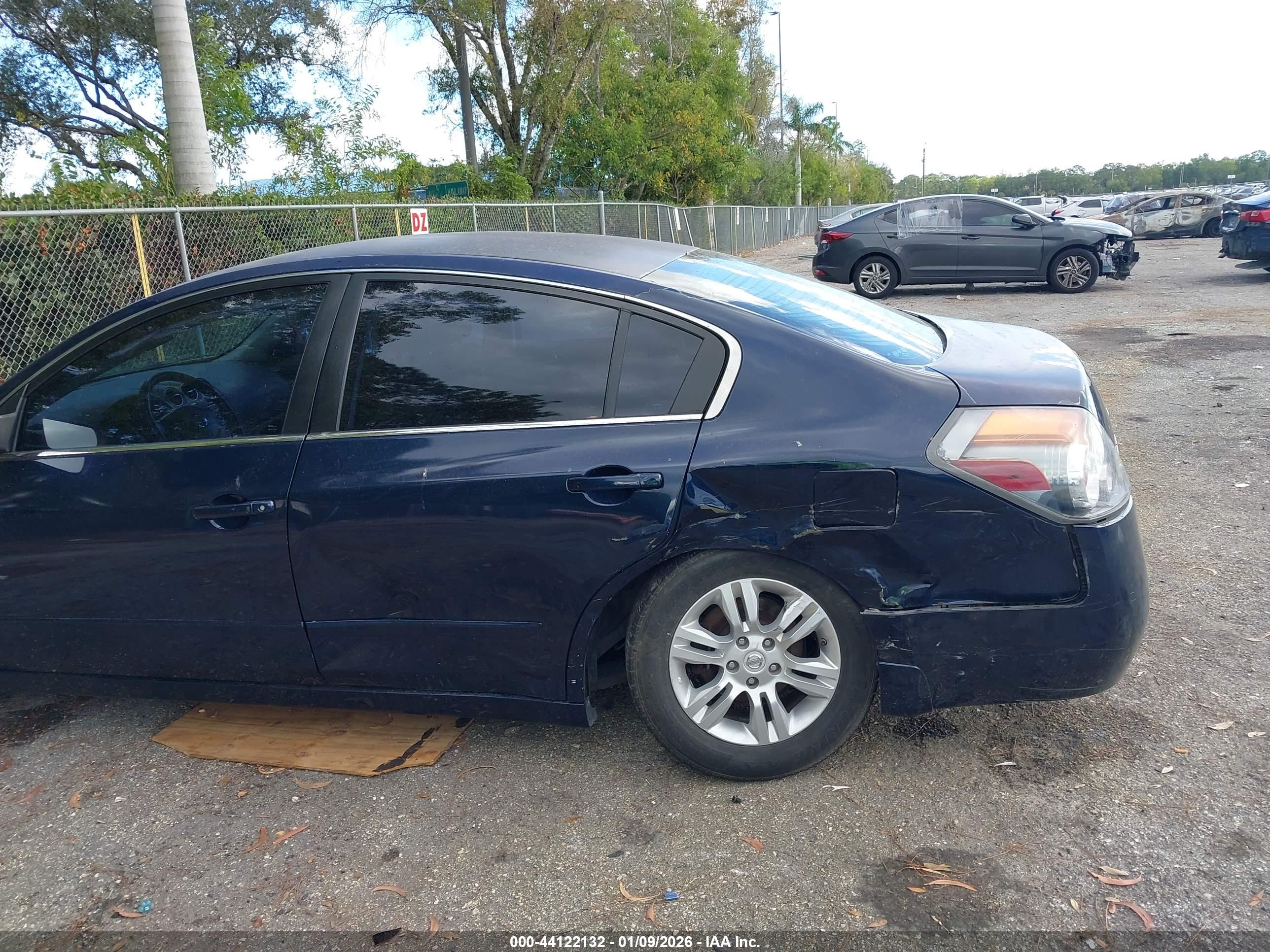 NISSAN ALTIMA image 6