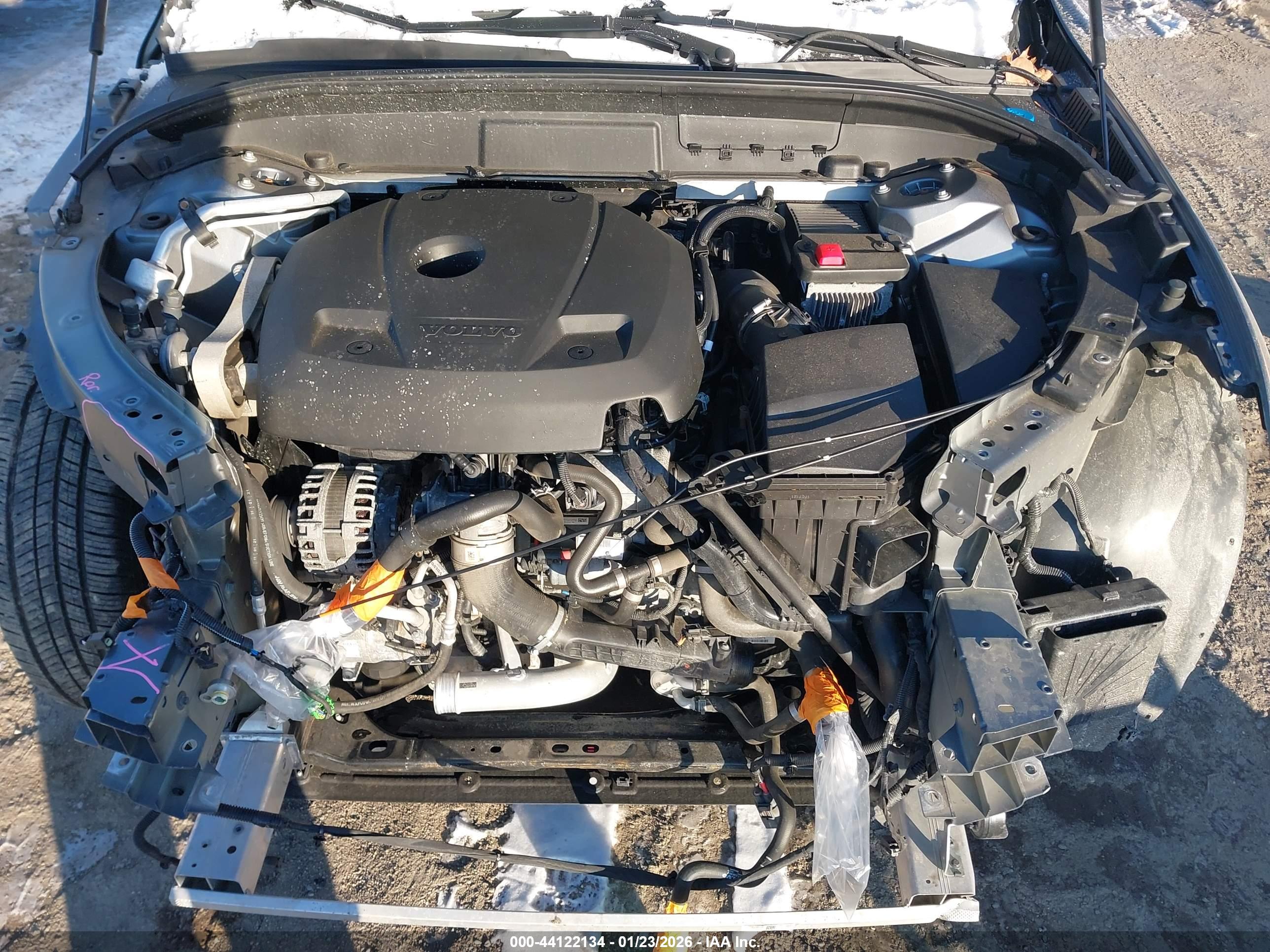 VOLVO XC60 image 10