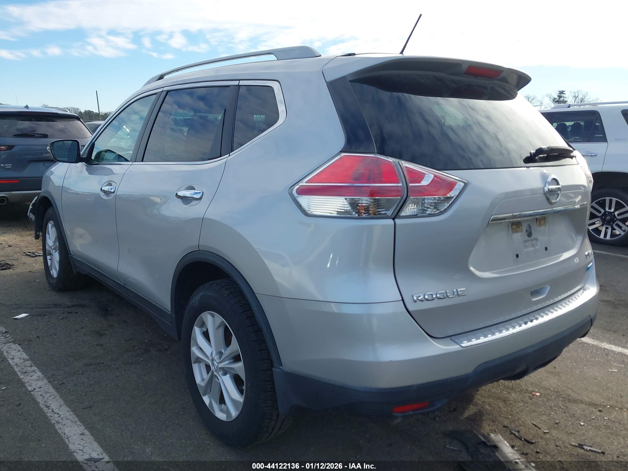 NISSAN ROGUE image 3