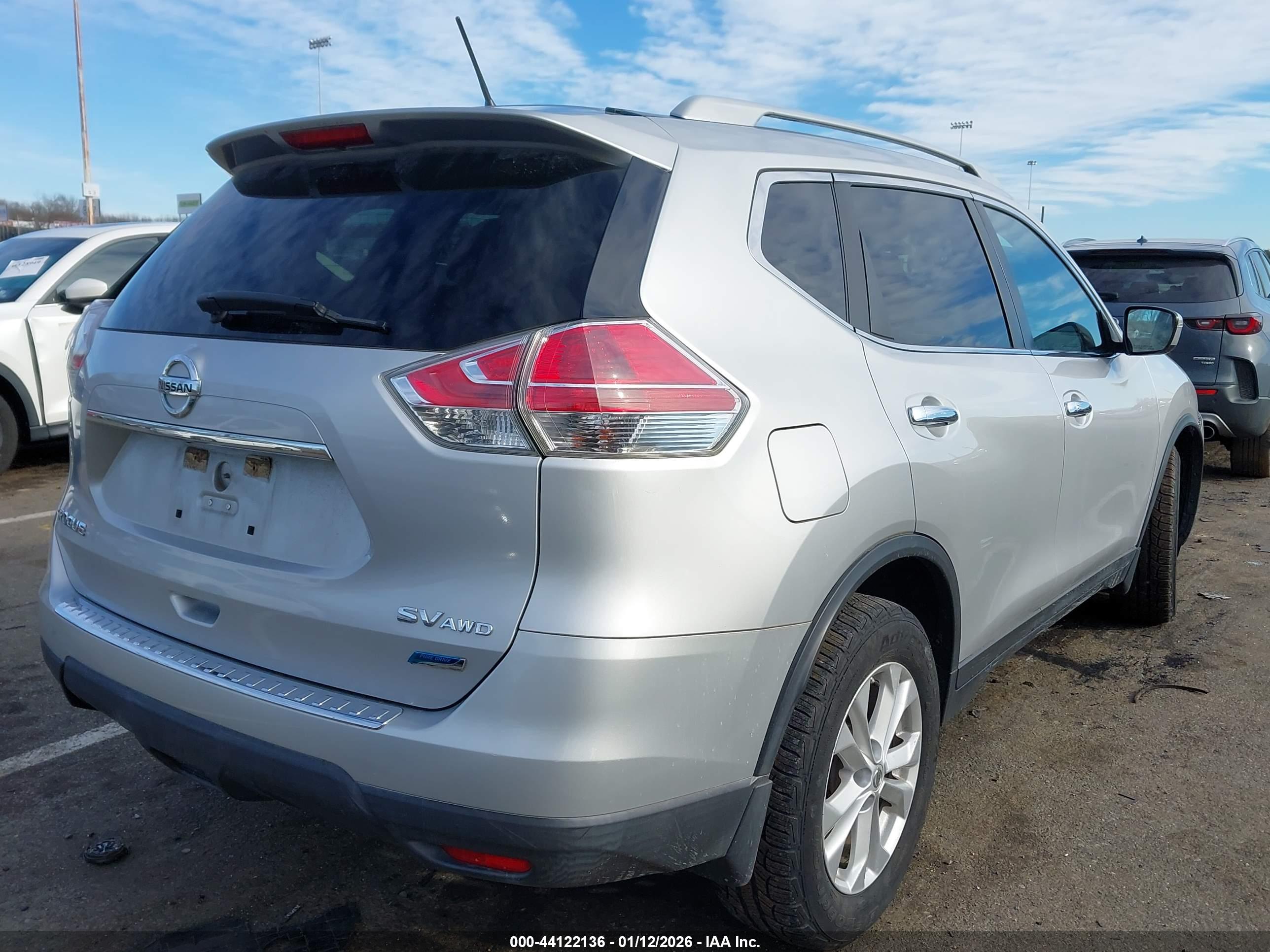 NISSAN ROGUE image 4
