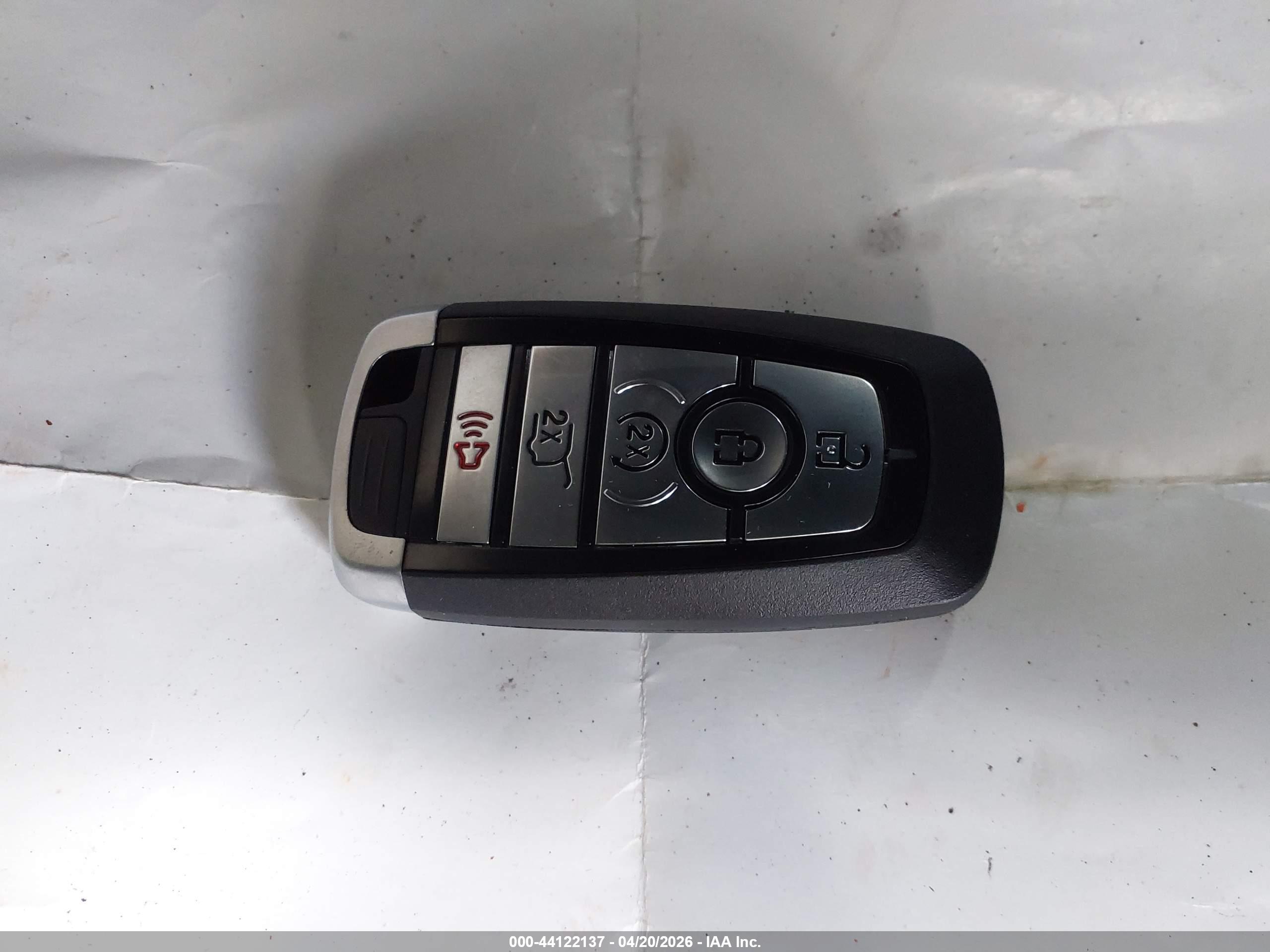 FORD EXPLORER image 11