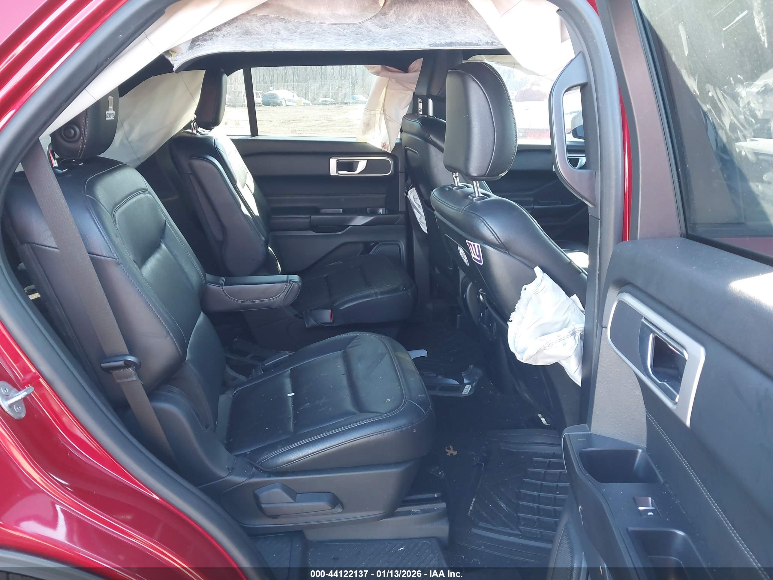 FORD EXPLORER image 8