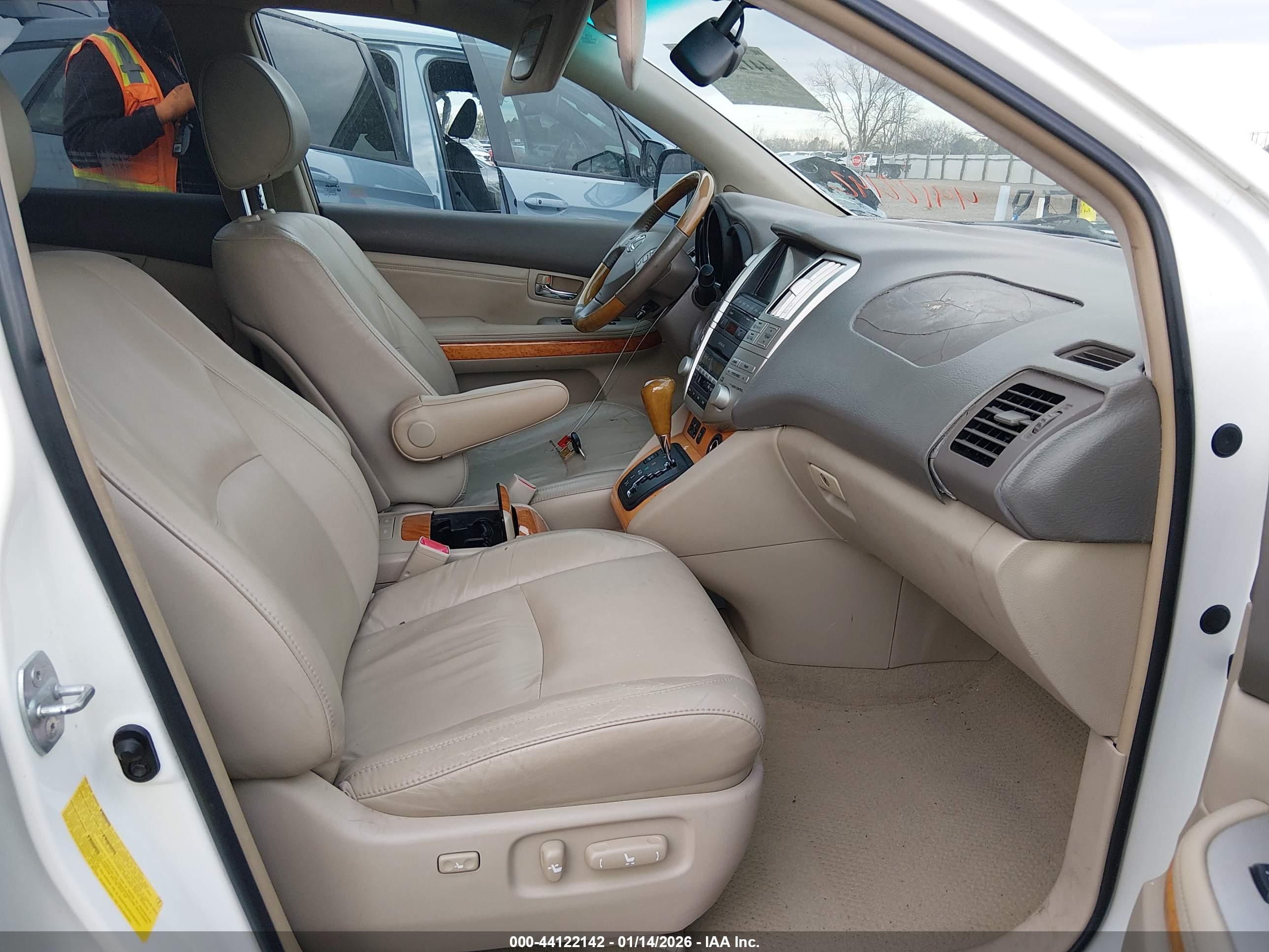 LEXUS RX image 5