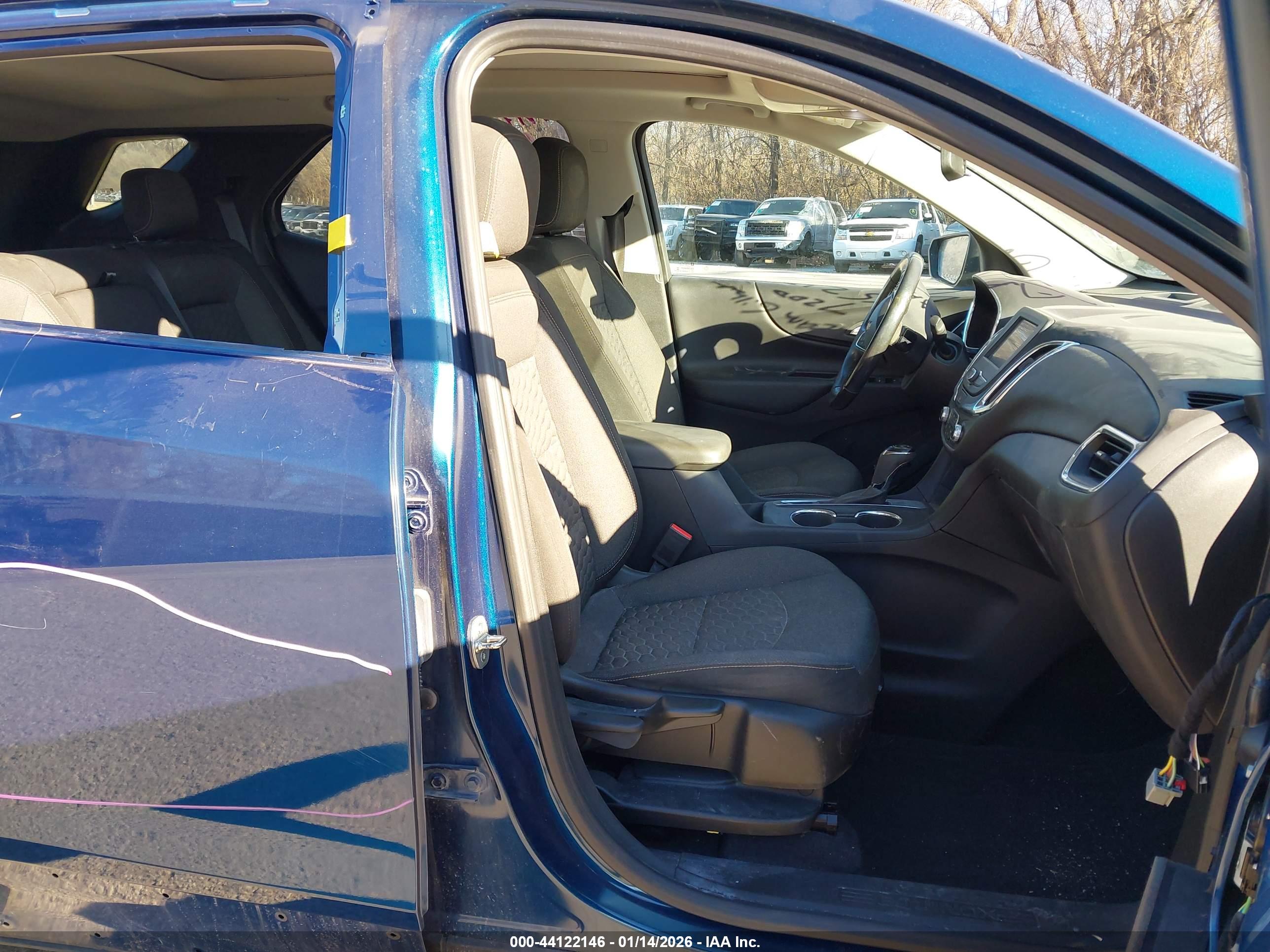 CHEVROLET EQUINOX image 5