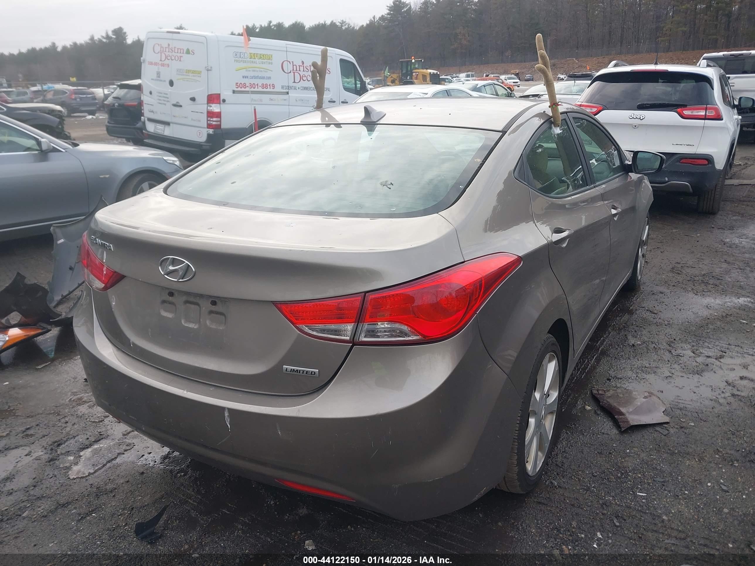 HYUNDAI ELANTRA image 4
