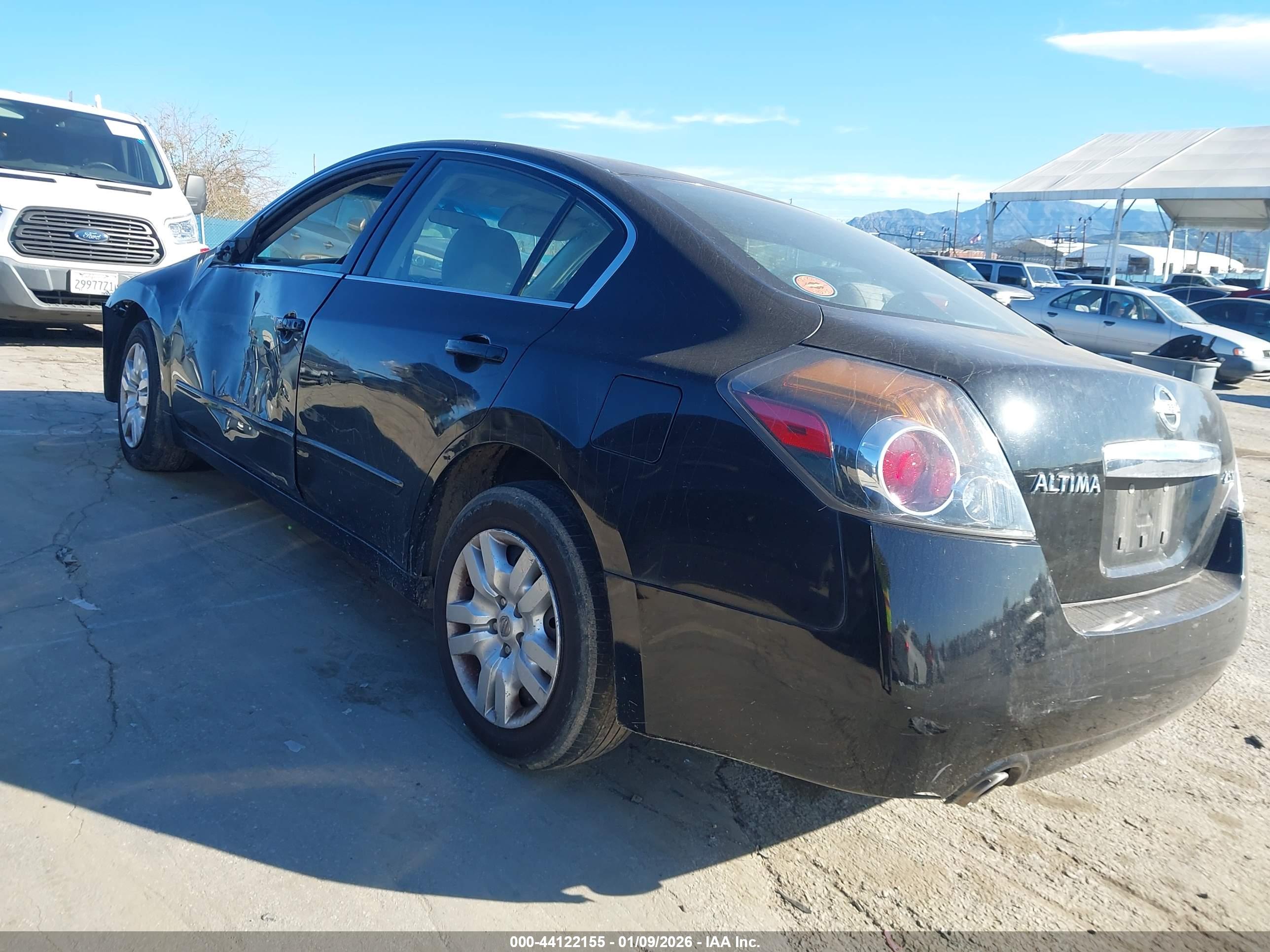 NISSAN ALTIMA image 3