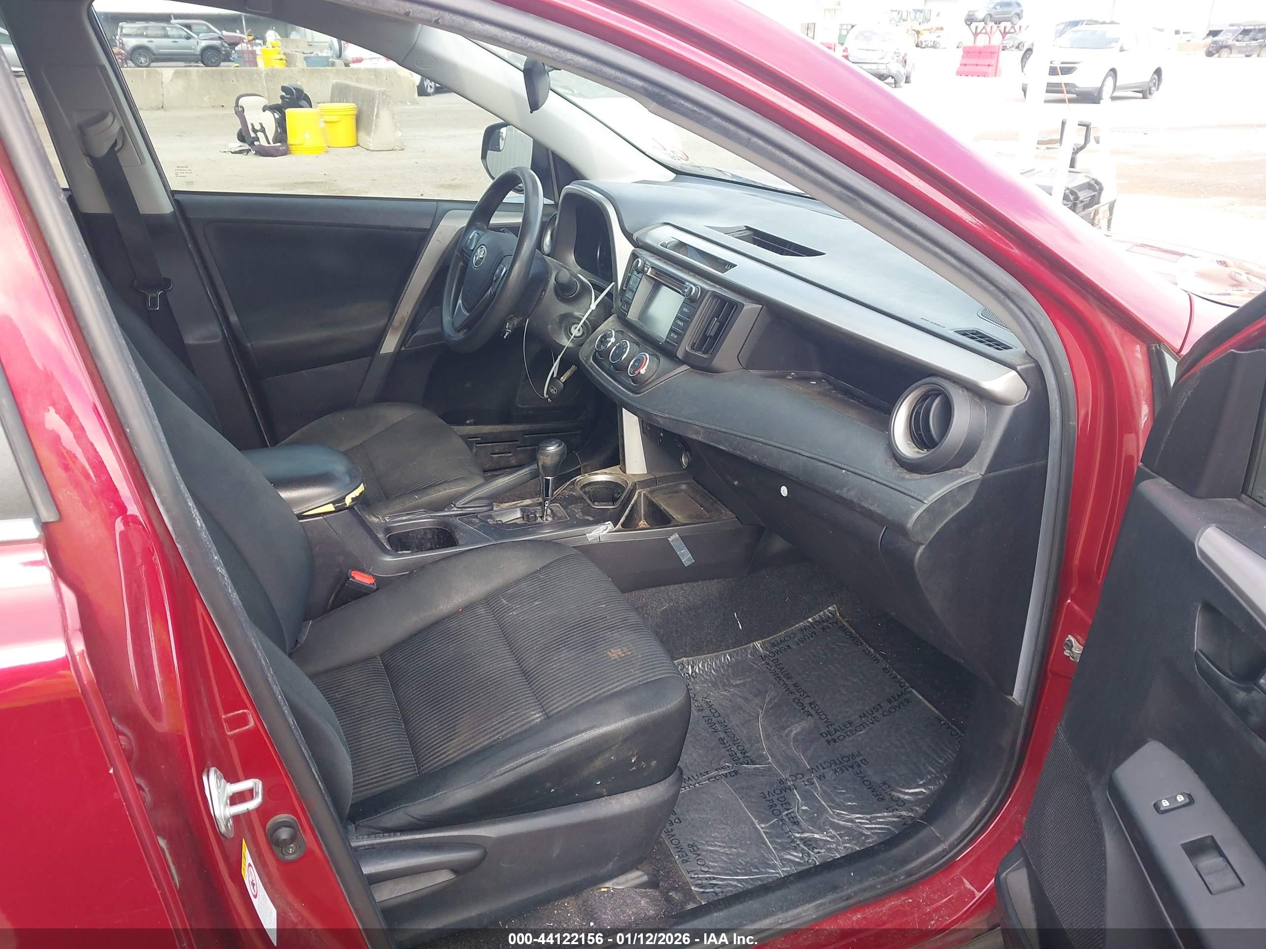 TOYOTA RAV4 image 5