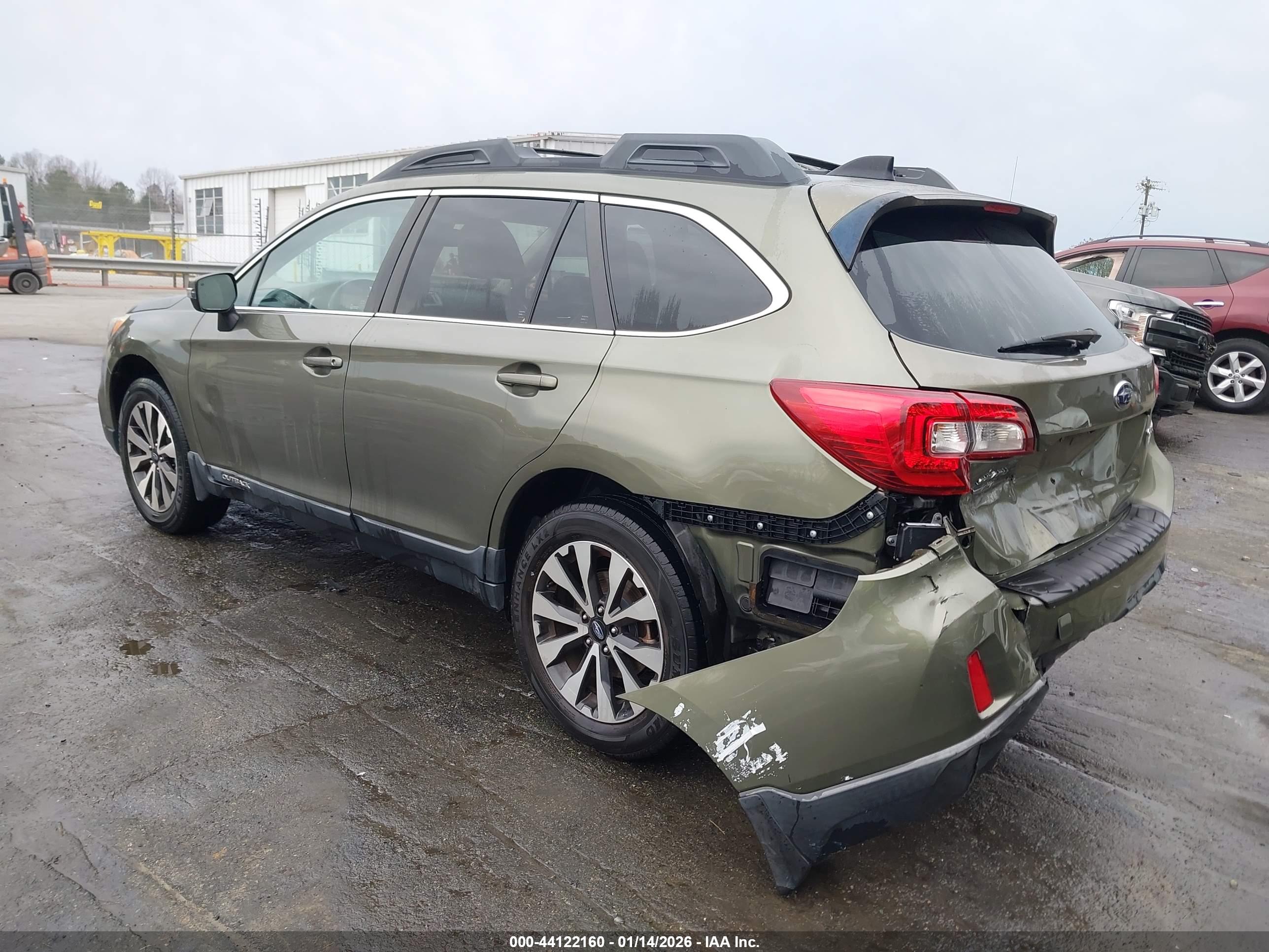 SUBARU OUTBACK image 3
