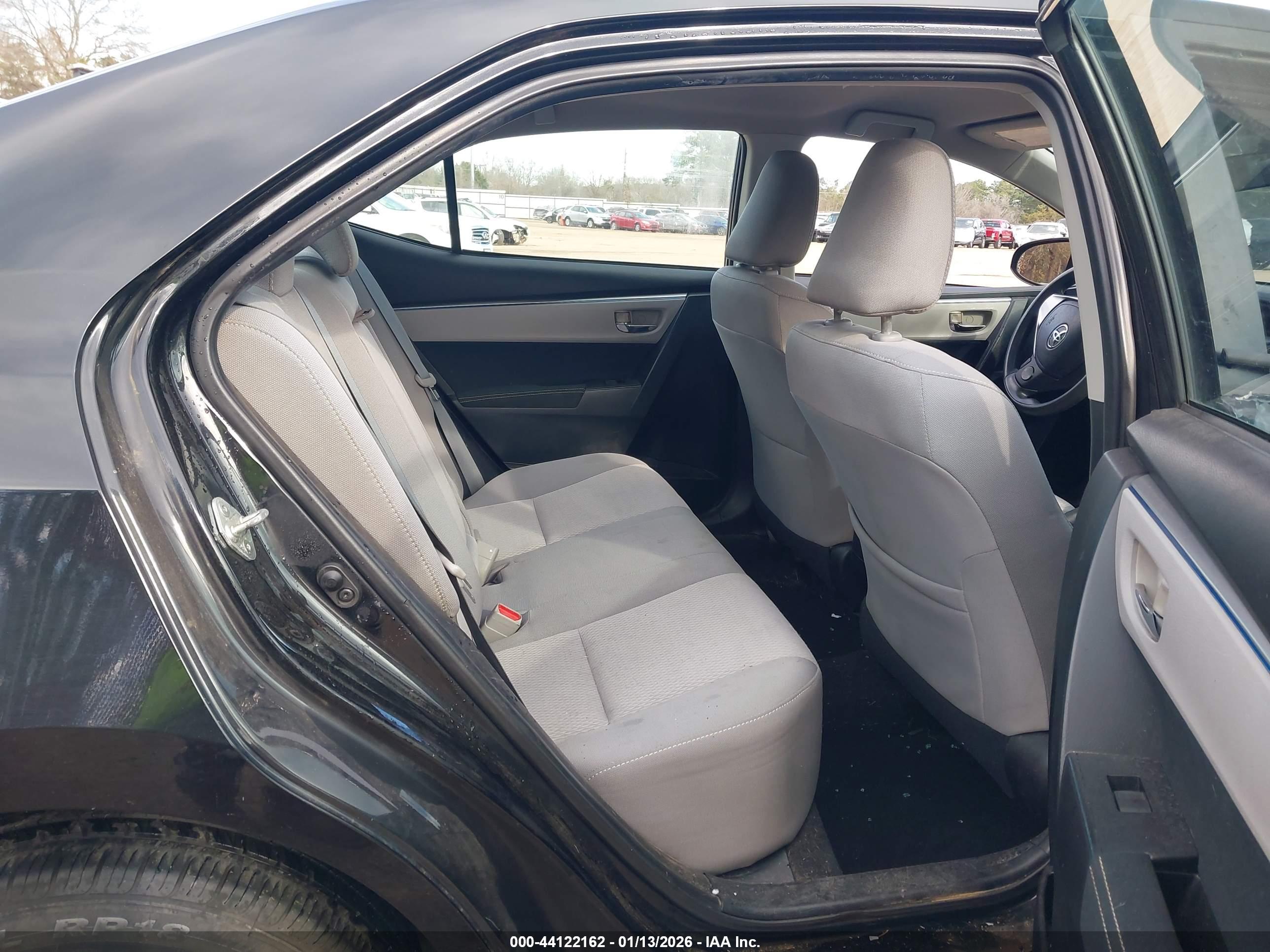 TOYOTA COROLLA image 8