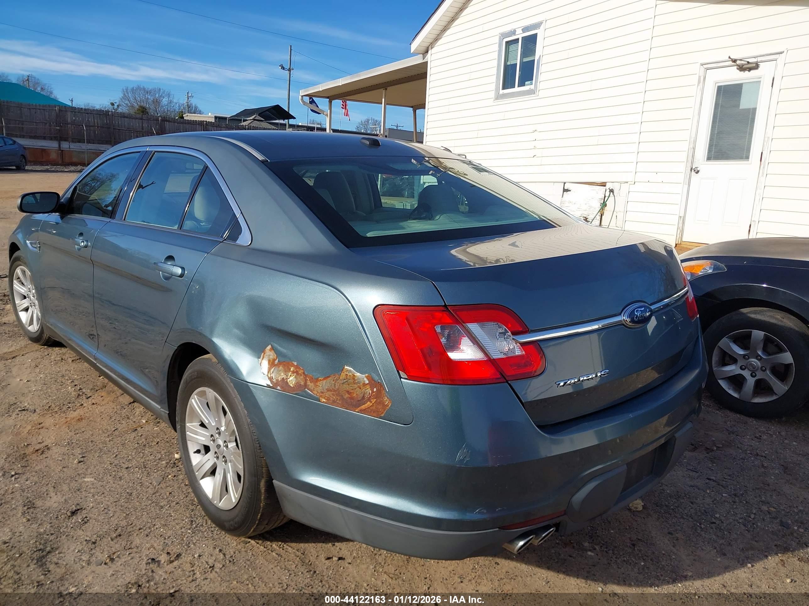 FORD TAURUS image 3