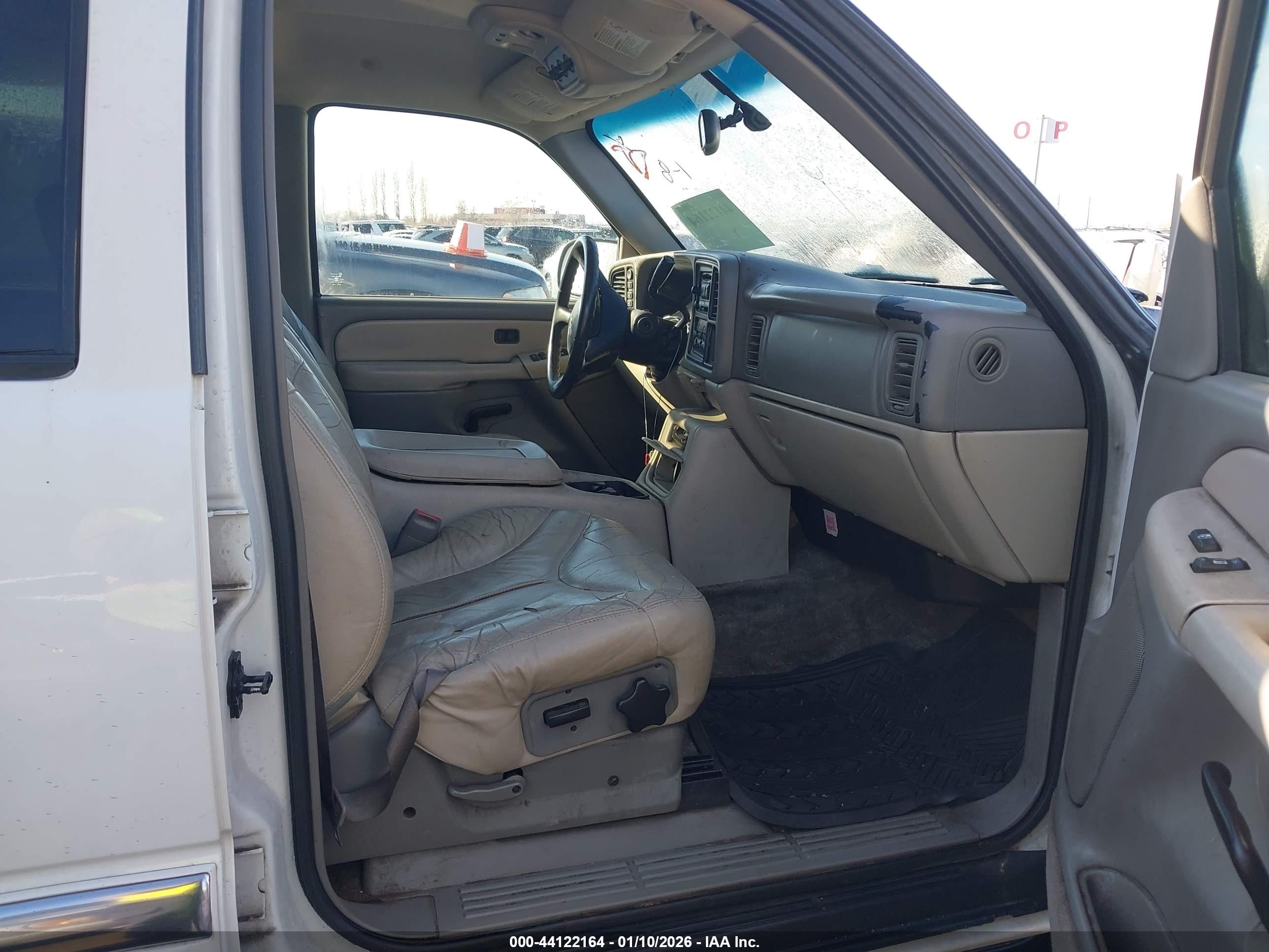 GMC YUKON image 5
