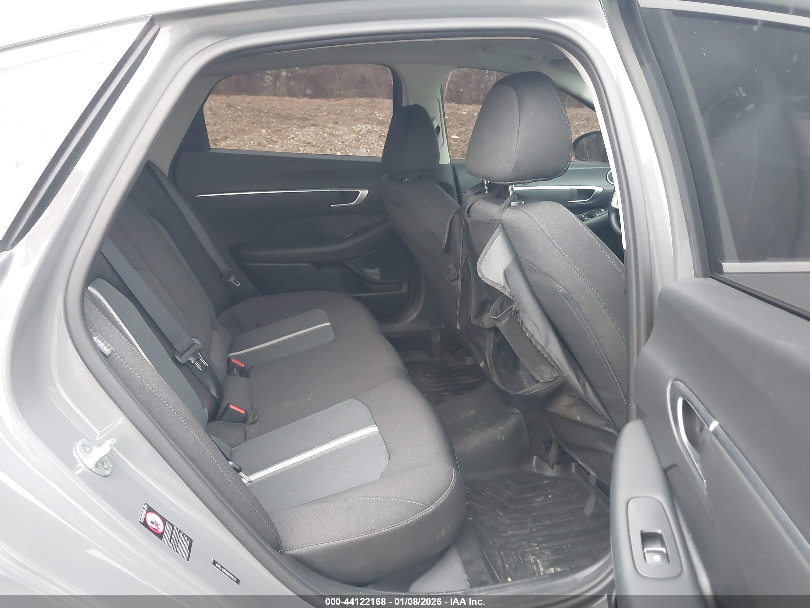 HYUNDAI SONATA image 8