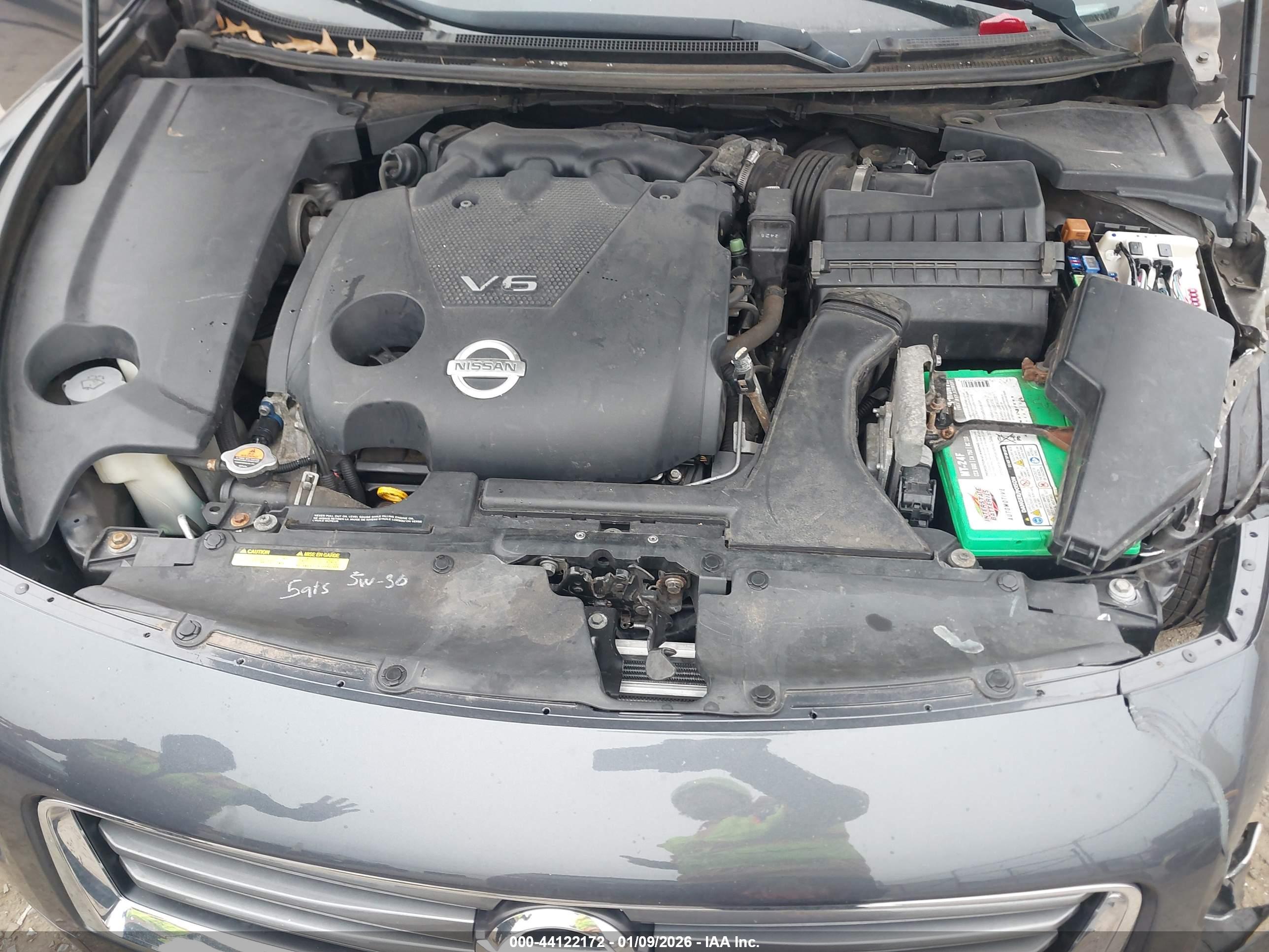 NISSAN MAXIMA image 10