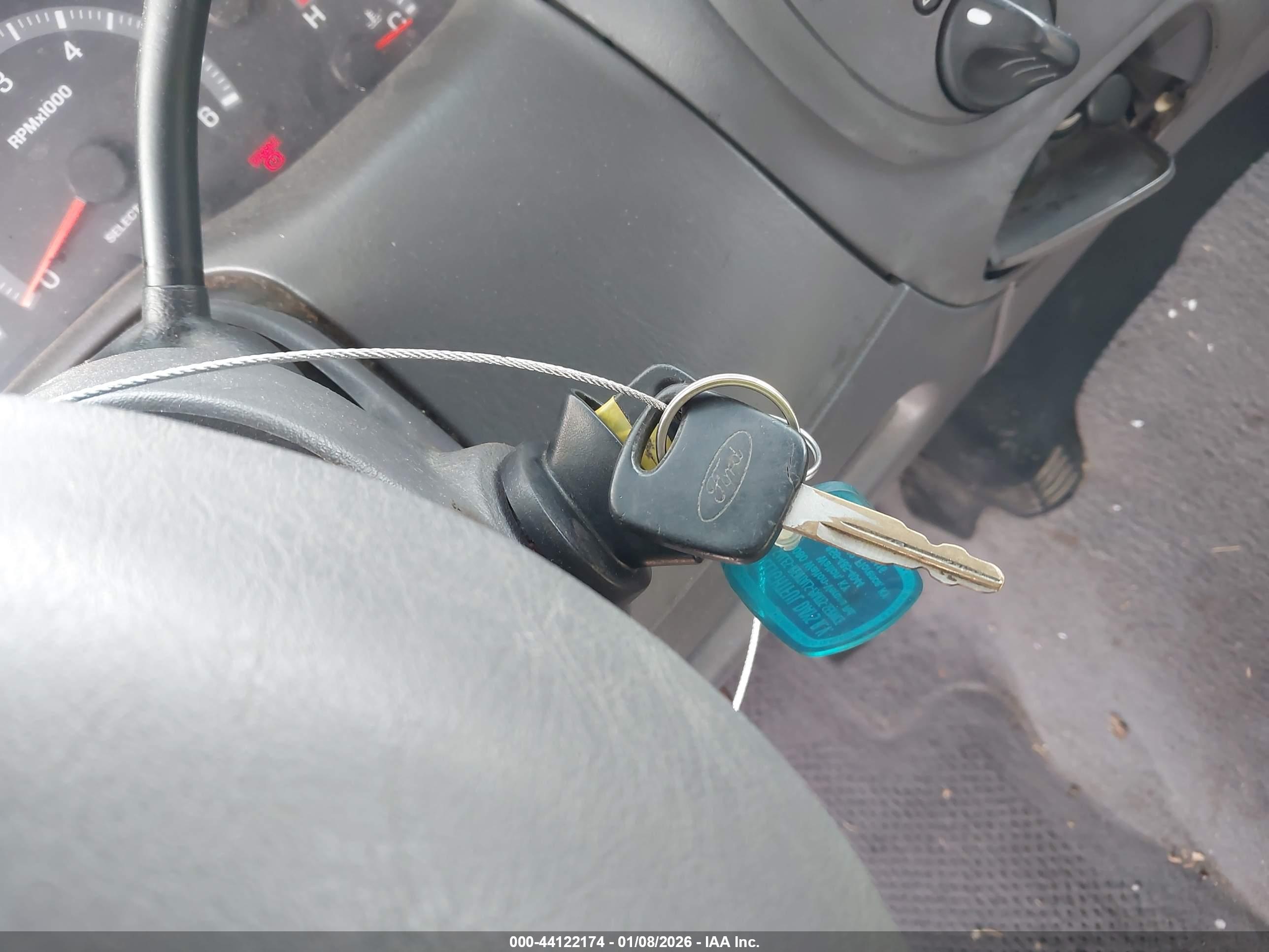 FORD F-150 image 11