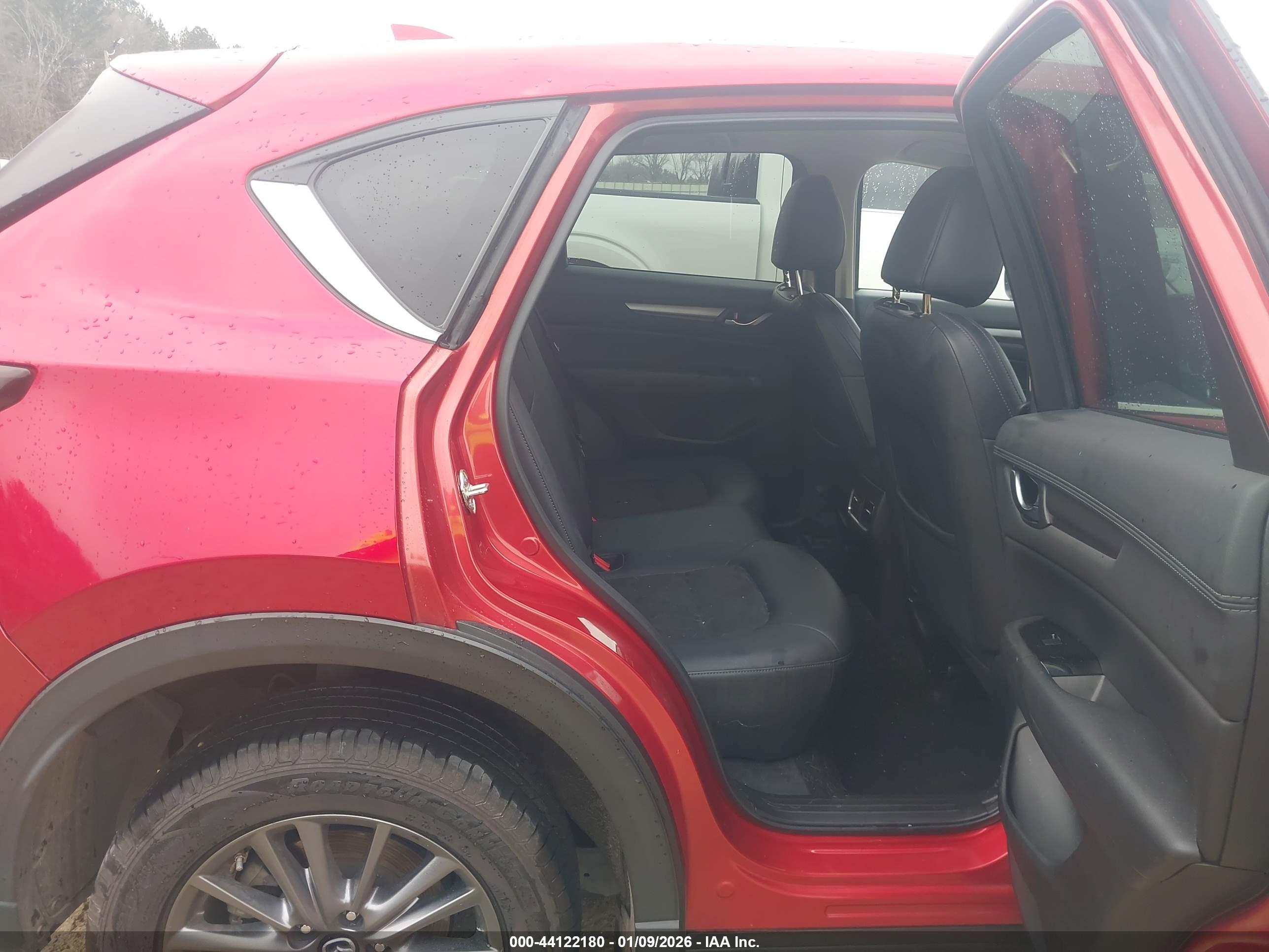 MAZDA CX-5 image 8