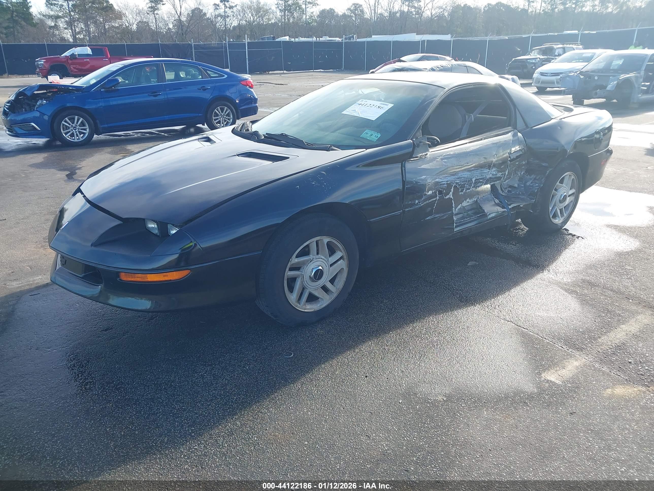CHEVROLET CAMARO image 2