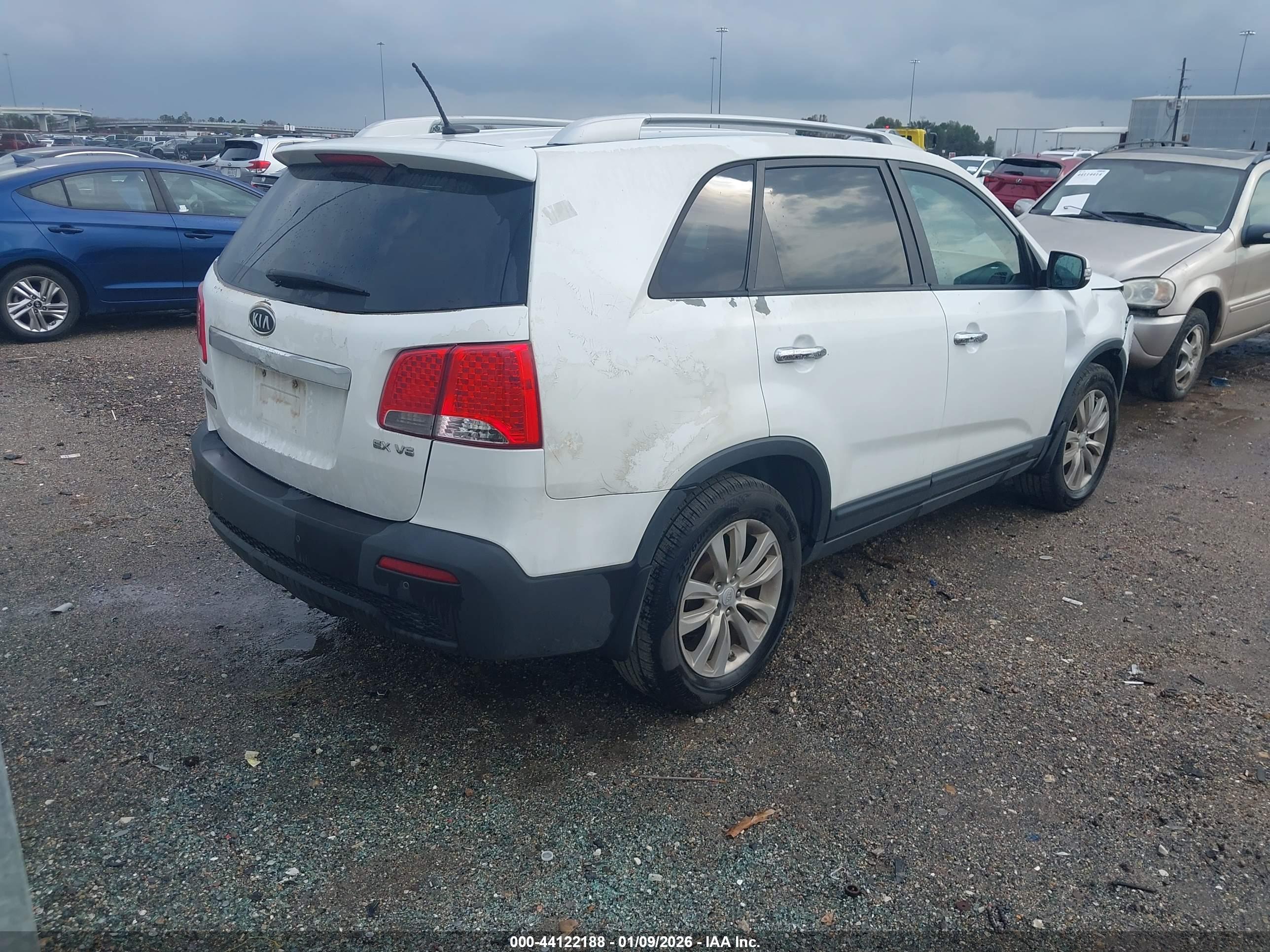 KIA SORENTO image 4
