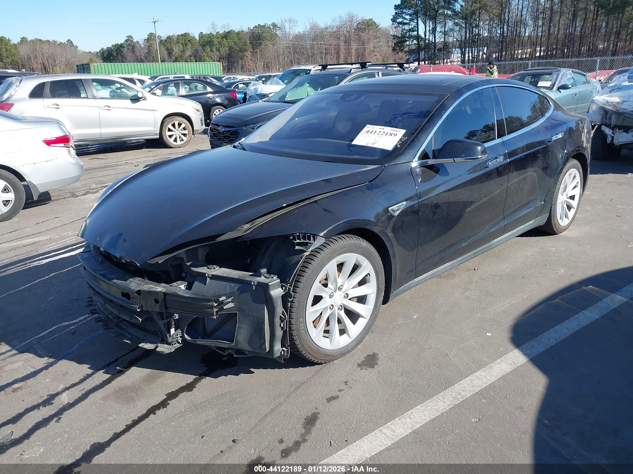 TESLA MODEL image 2