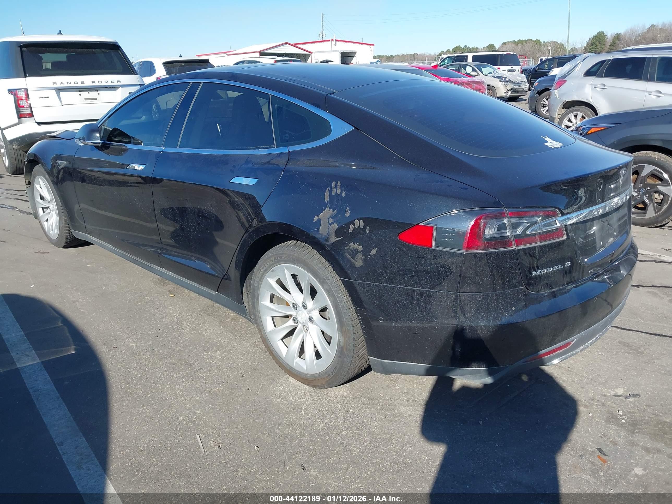 TESLA MODEL image 3