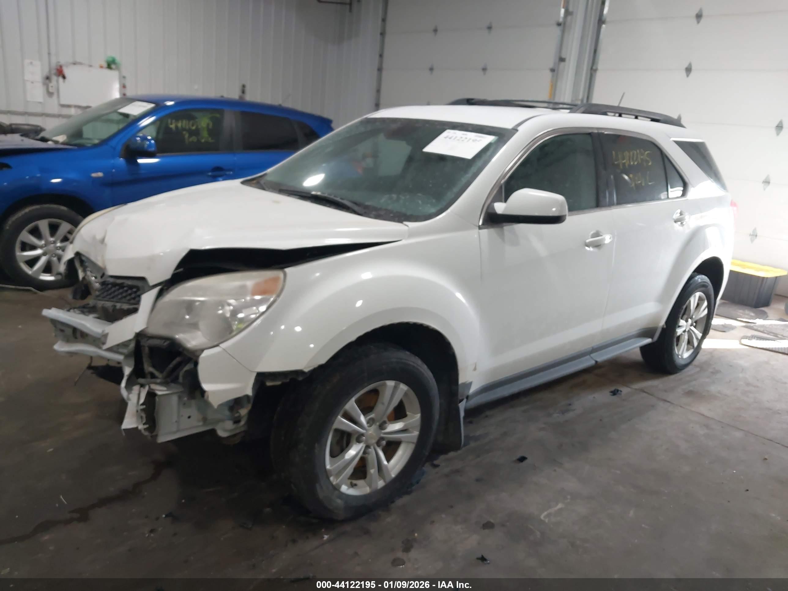 CHEVROLET EQUINOX image 2