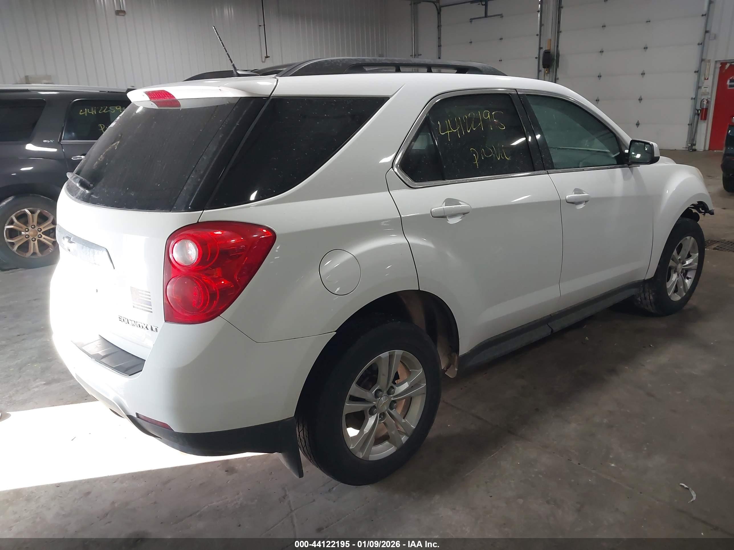 CHEVROLET EQUINOX image 4