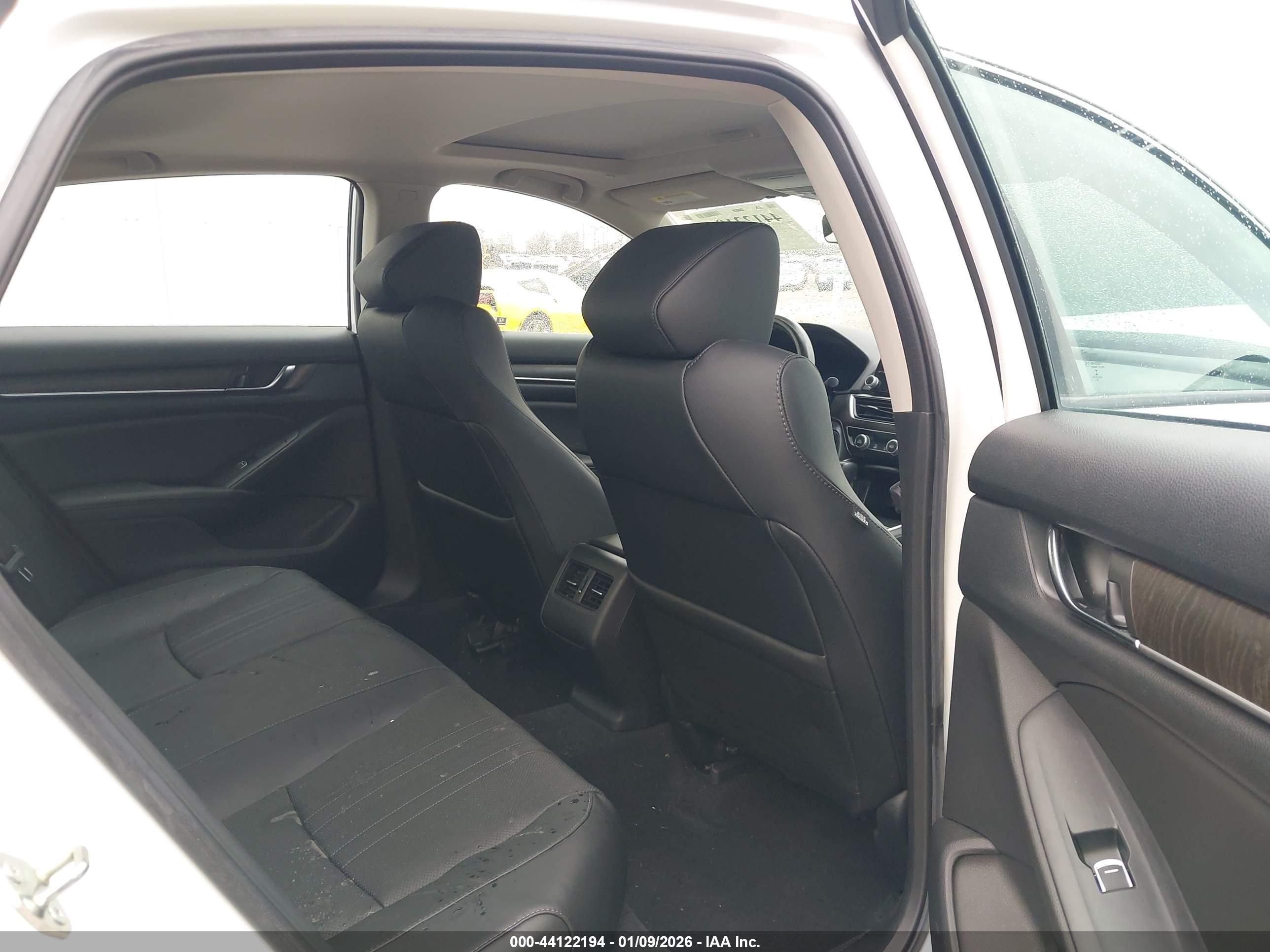 HONDA ACCORD image 8