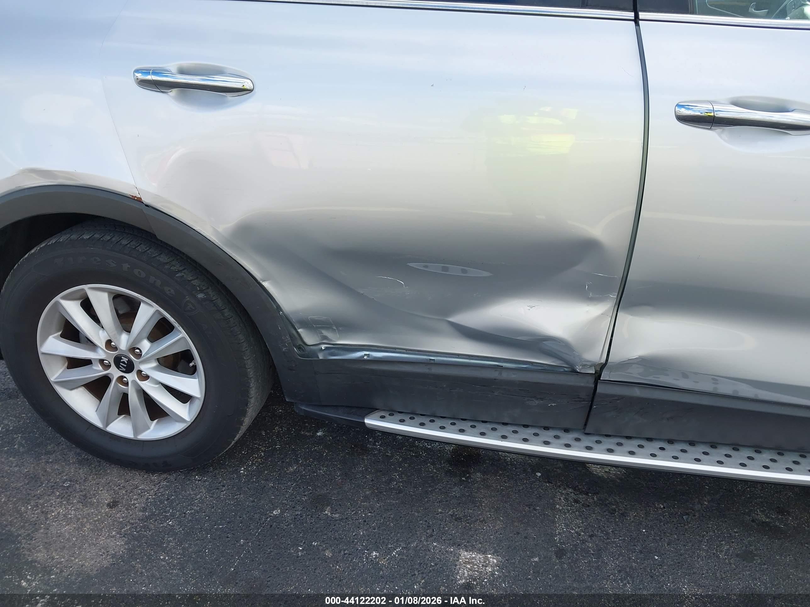 KIA SORENTO image 6