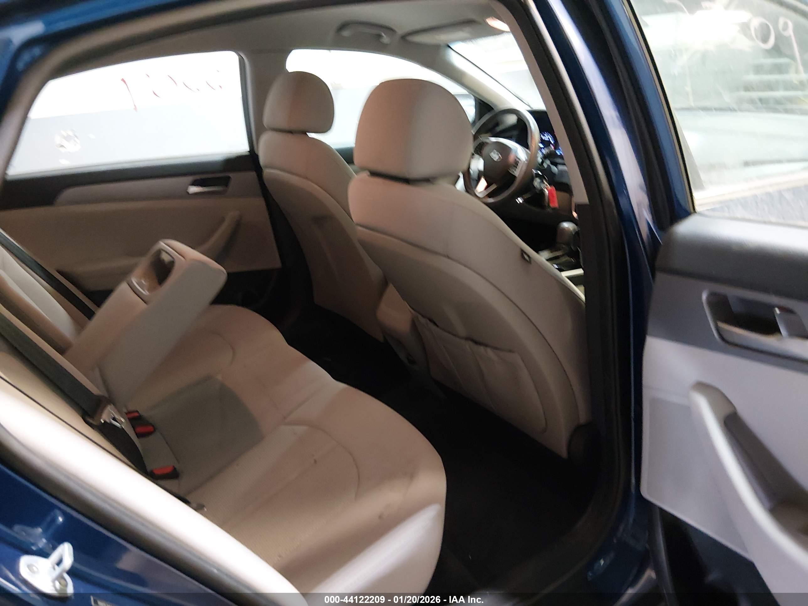HYUNDAI SONATA image 8