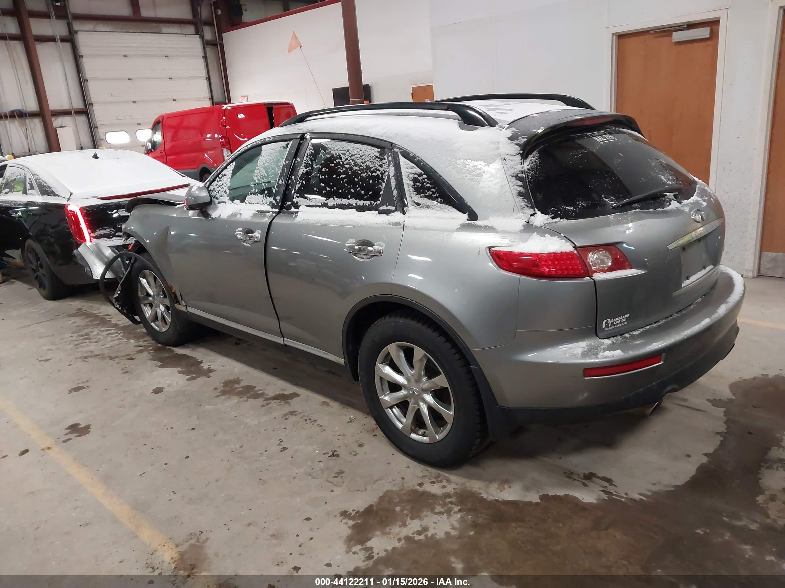 INFINITI FX35 image 3