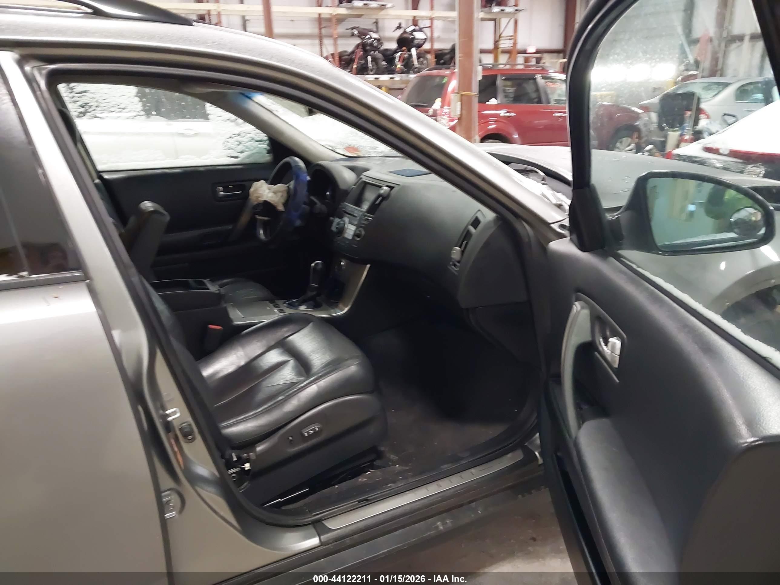 INFINITI FX35 image 5