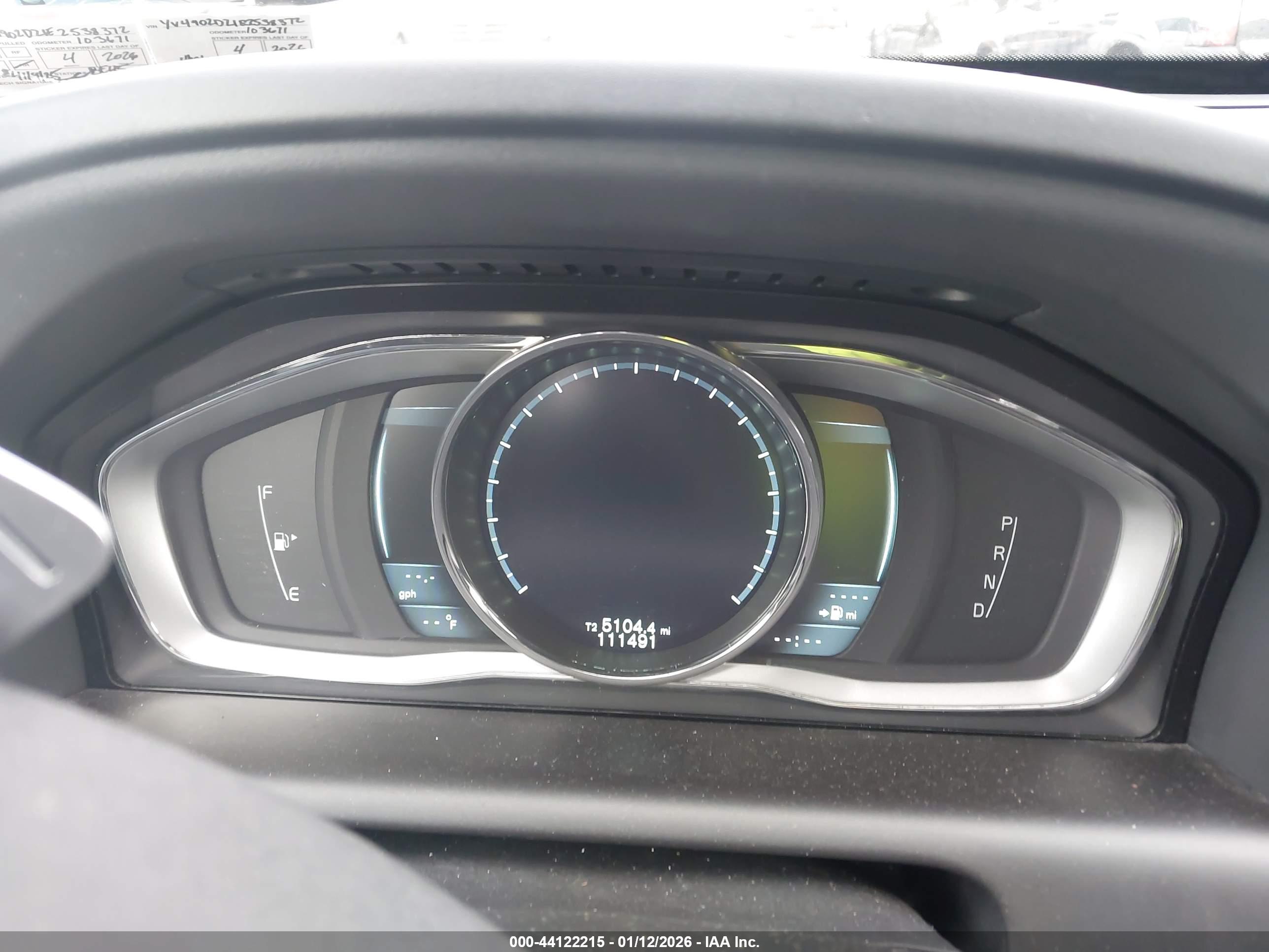 VOLVO XC60 image 7
