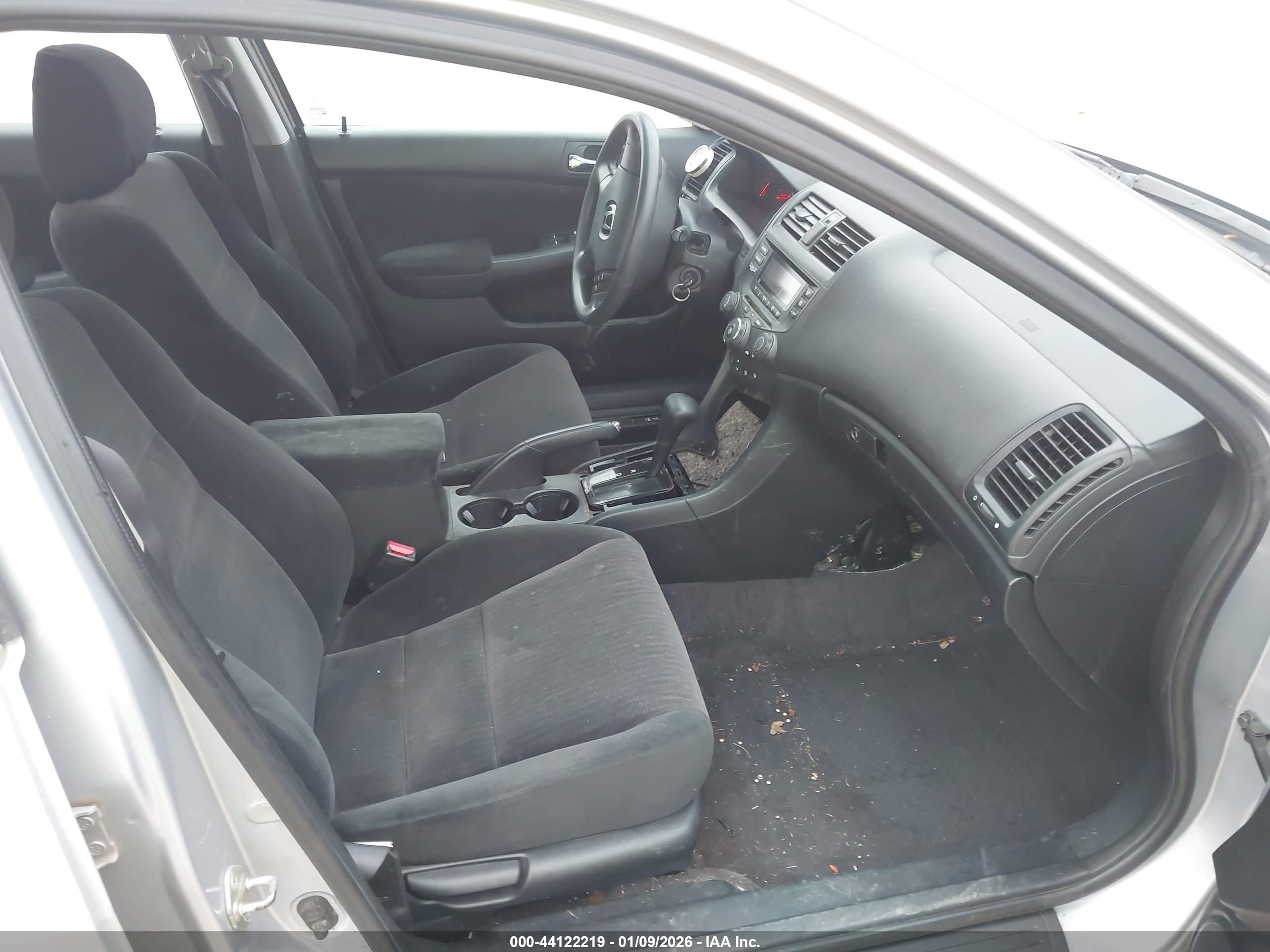 HONDA ACCORD image 5
