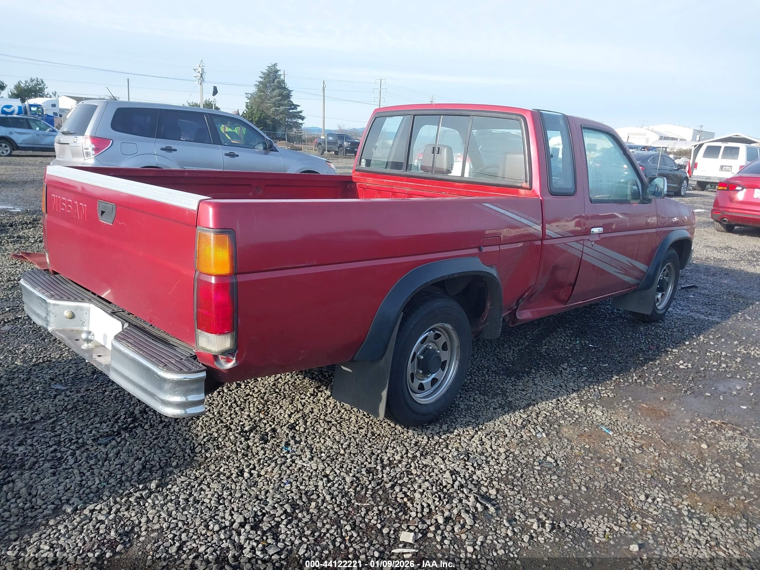 NISSAN TRUCK image 4