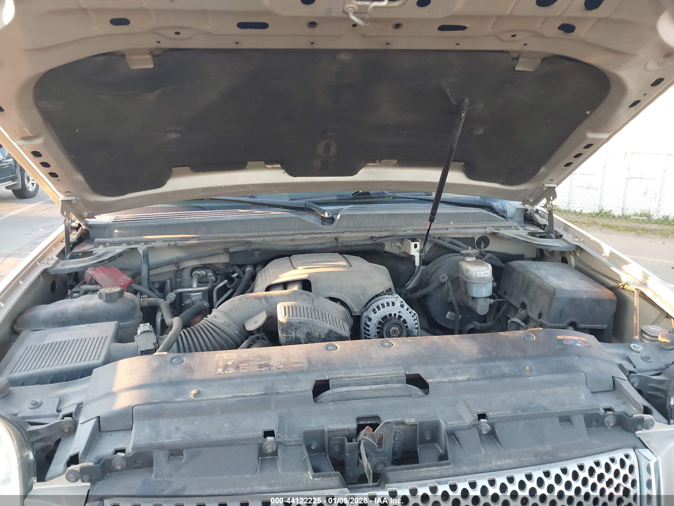 GMC YUKON image 10