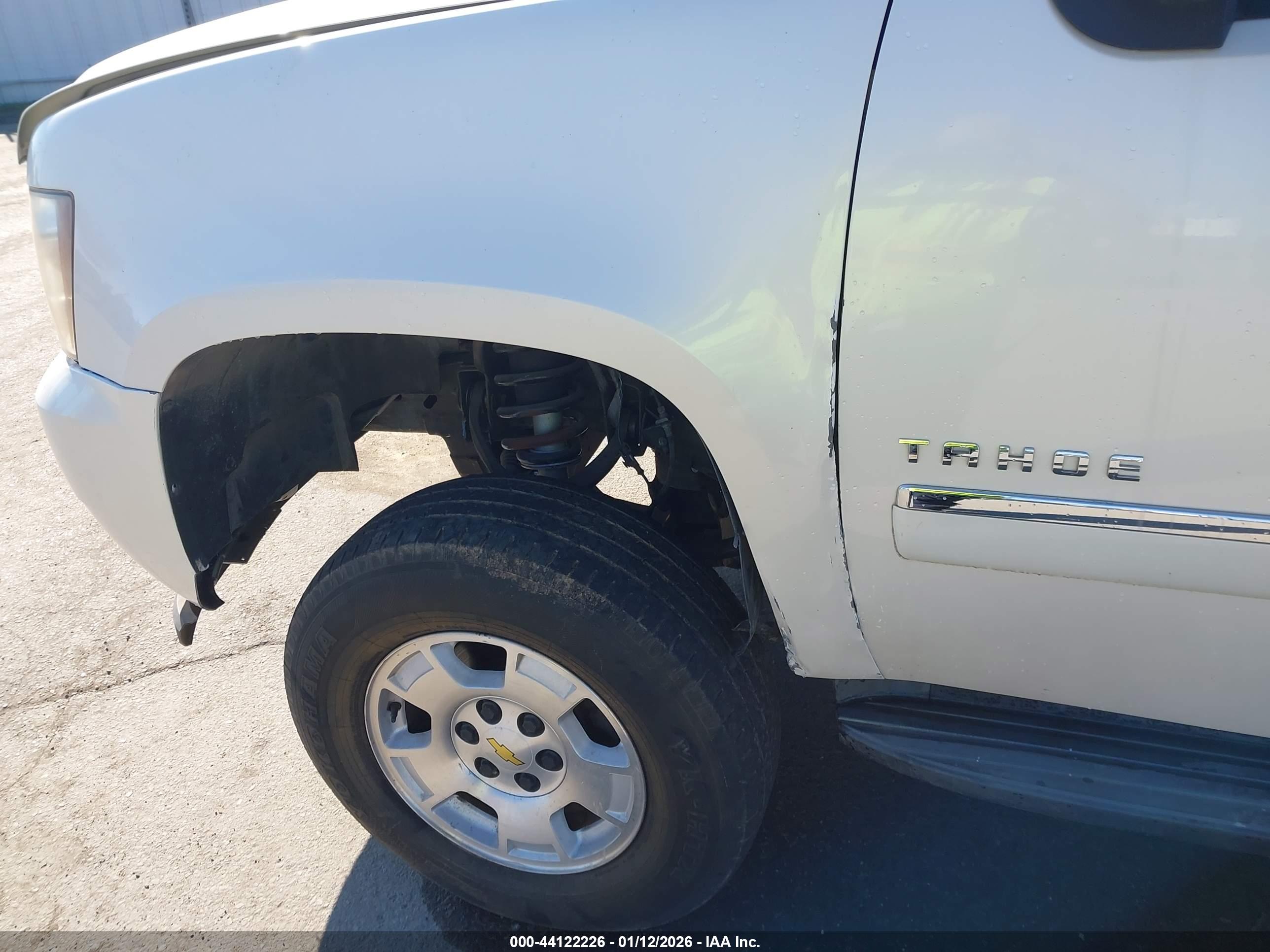 CHEVROLET TAHOE image 6