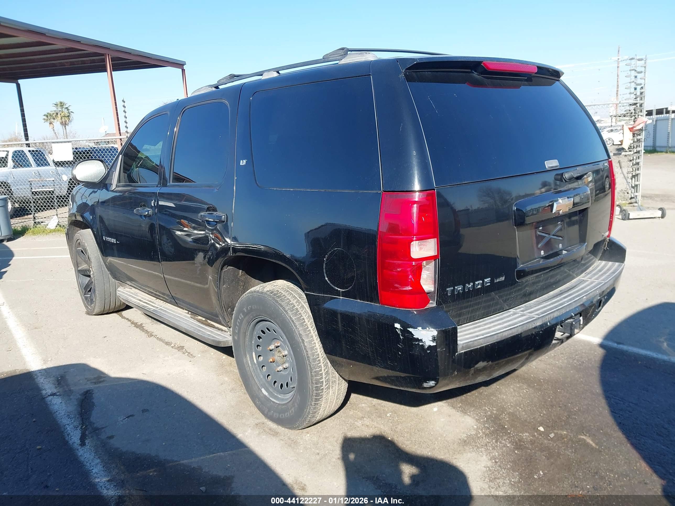CHEVROLET TAHOE image 3
