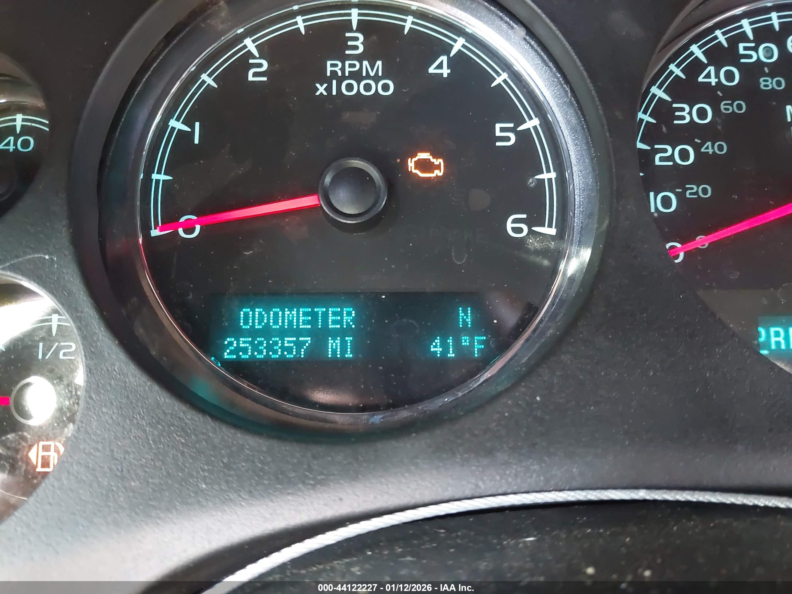 CHEVROLET TAHOE image 7