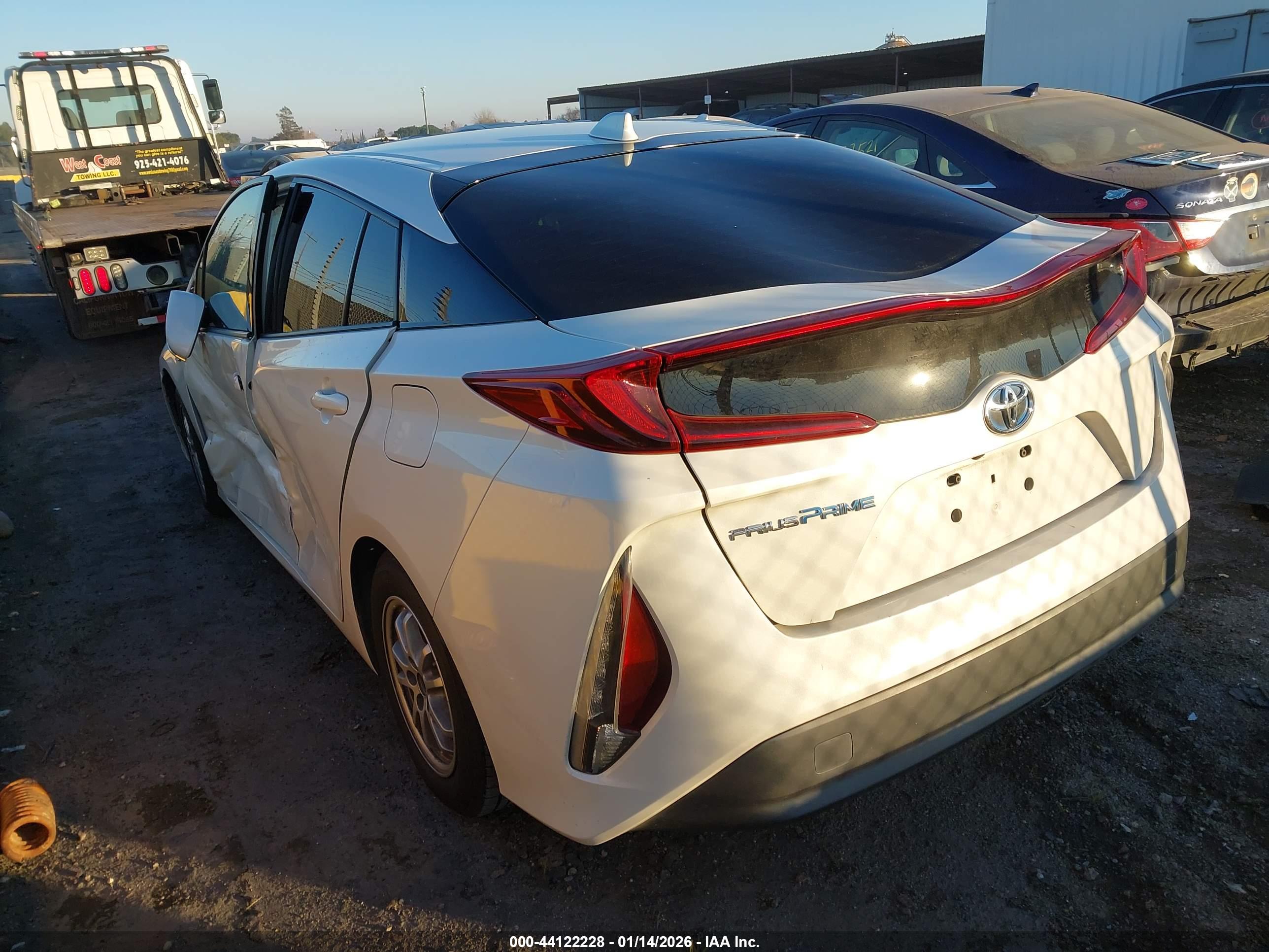 TOYOTA PRIUS image 3