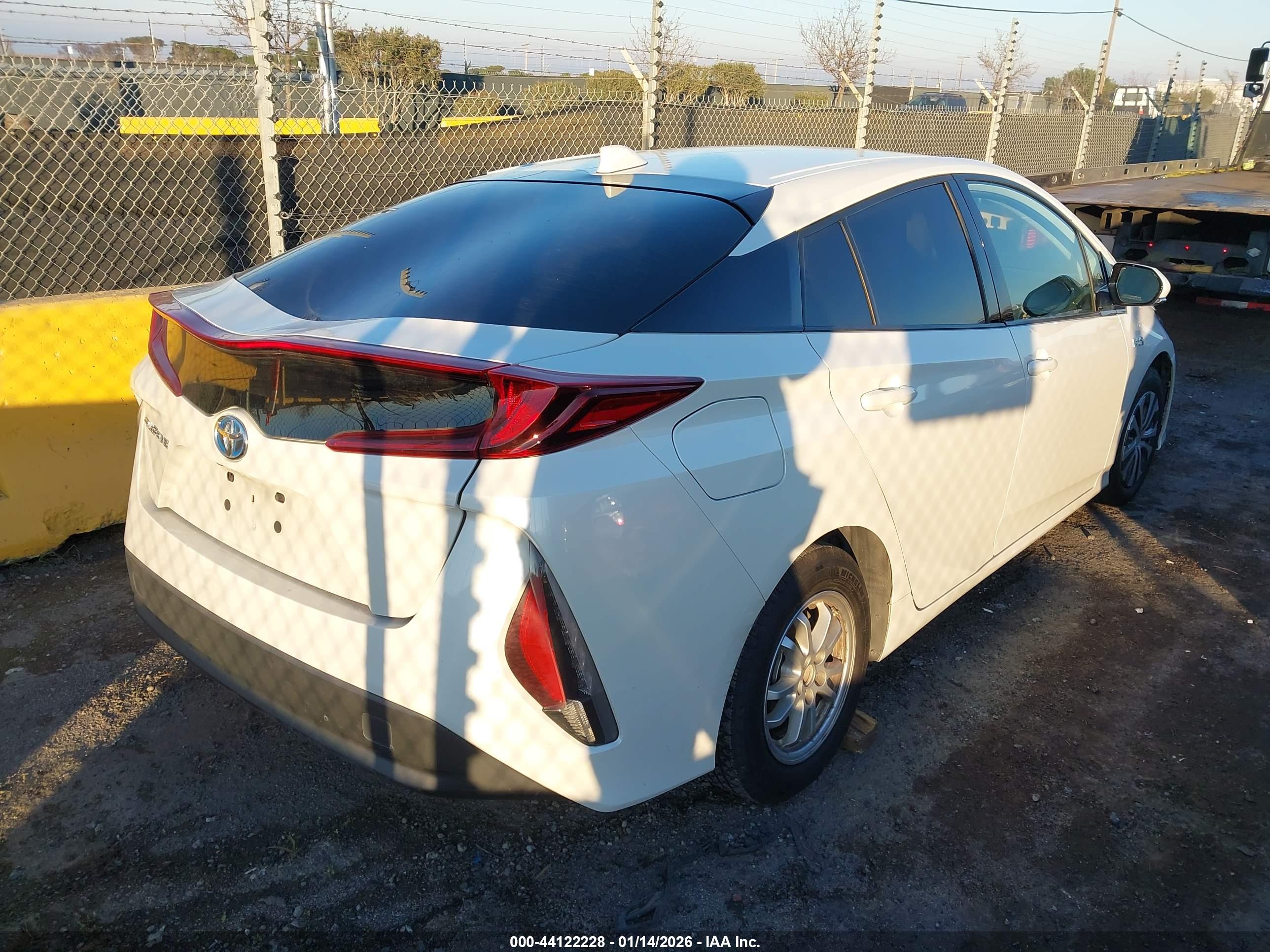 TOYOTA PRIUS image 4