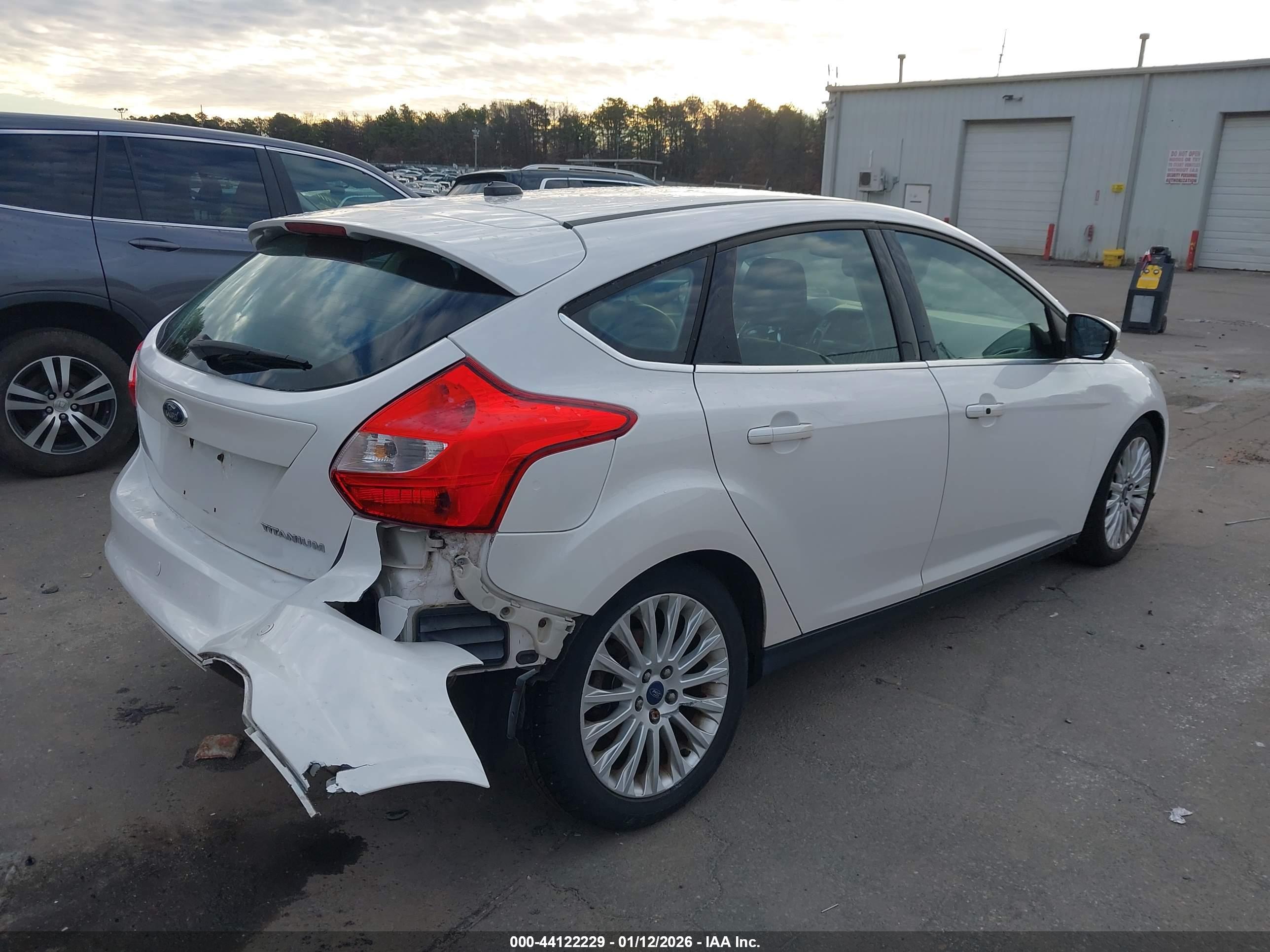 FORD FOCUS image 6