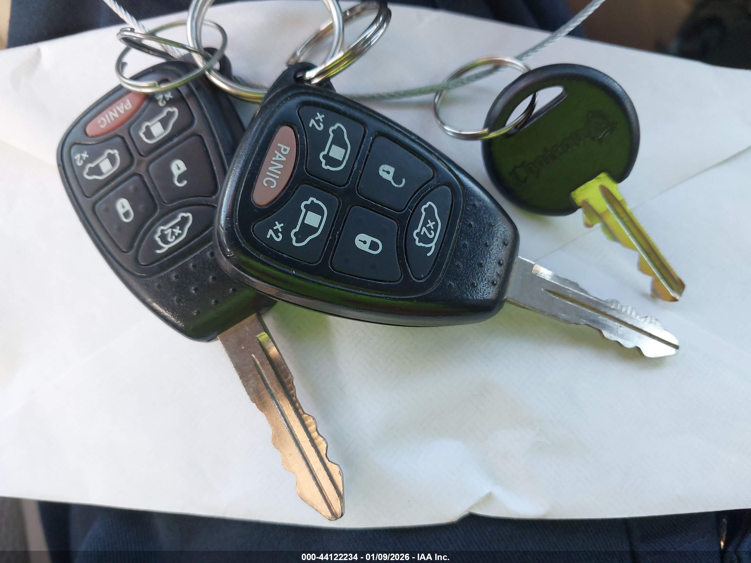 CHRYSLER TOWN image 11