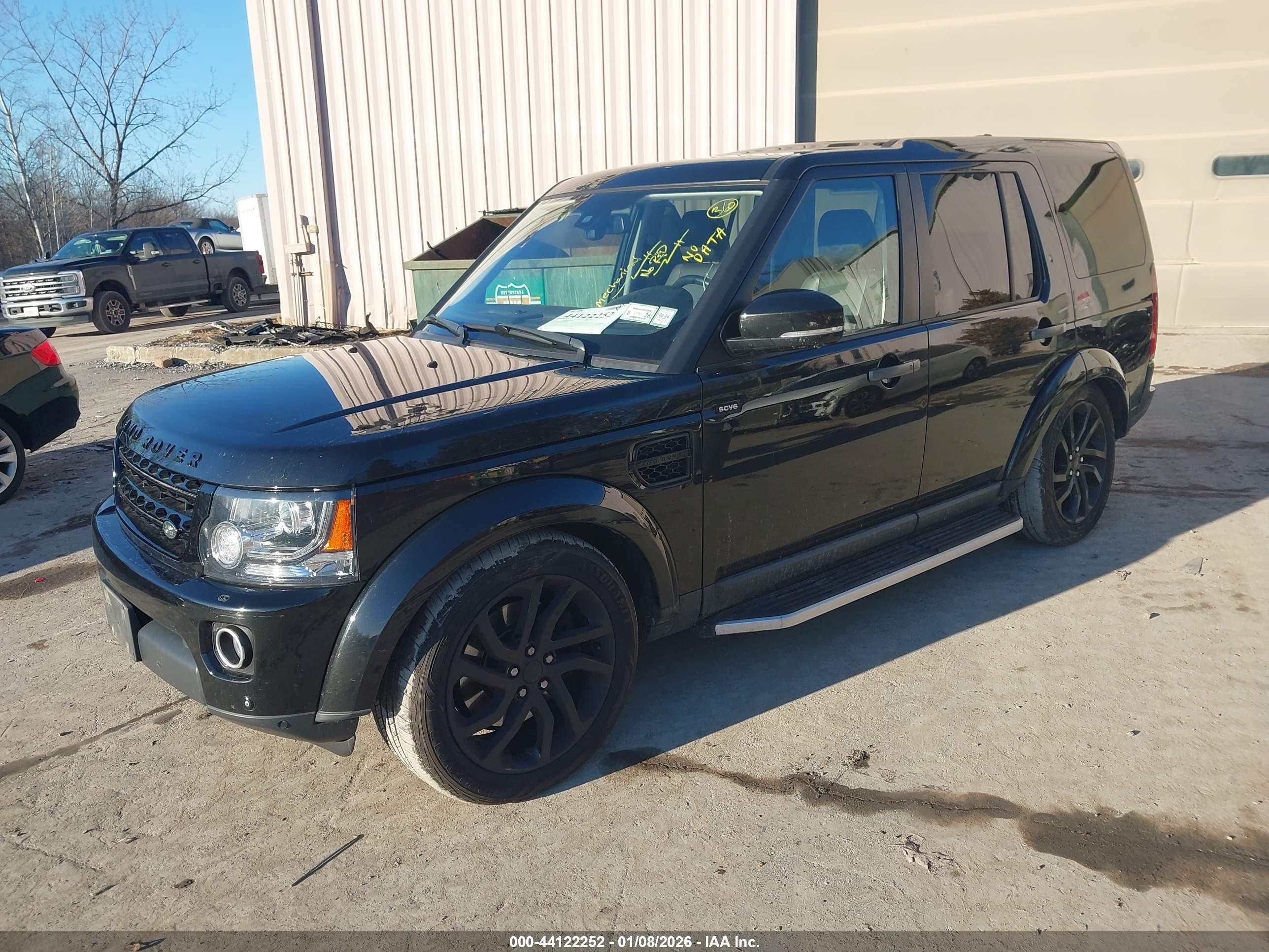 LAND ROVER image 2